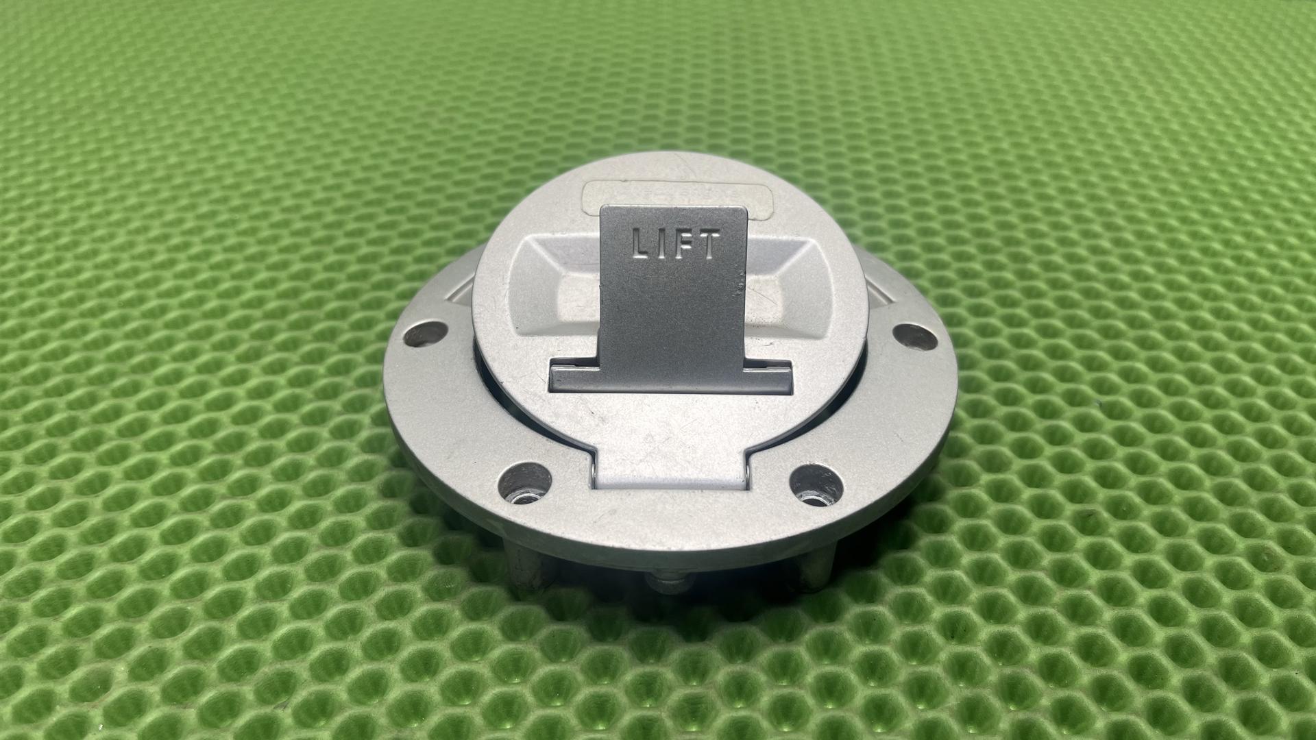 запорный механизм топливного бака 16117706777