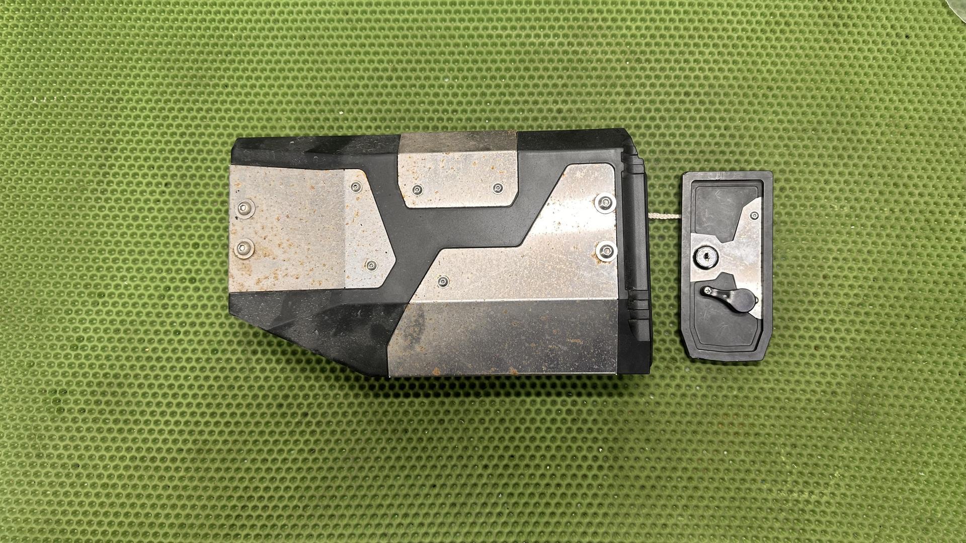 Ящик под инструменты R1200/1250 GS/GSA 