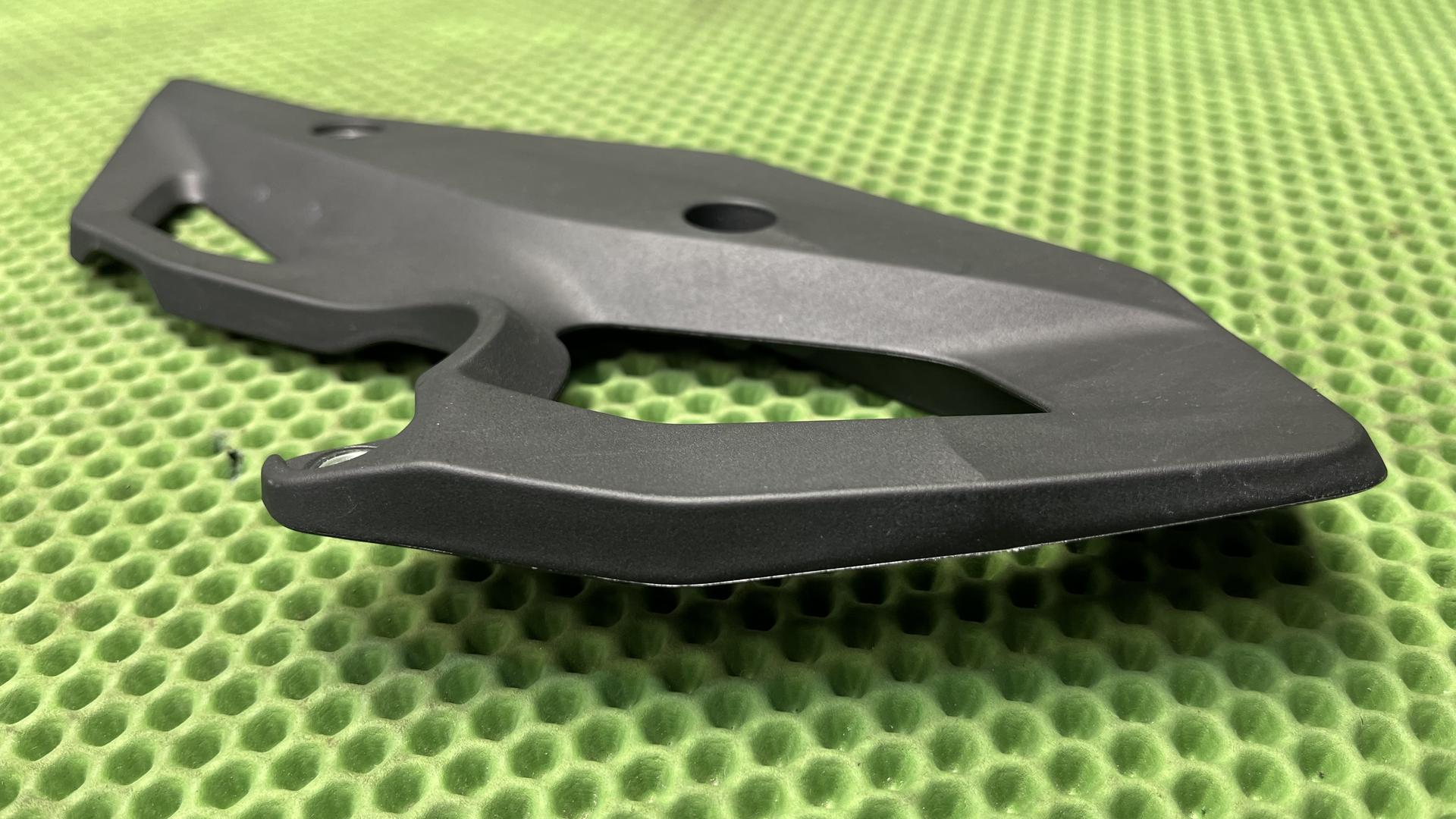 Пяточный щиток левый R1300GS KA1 46717923223