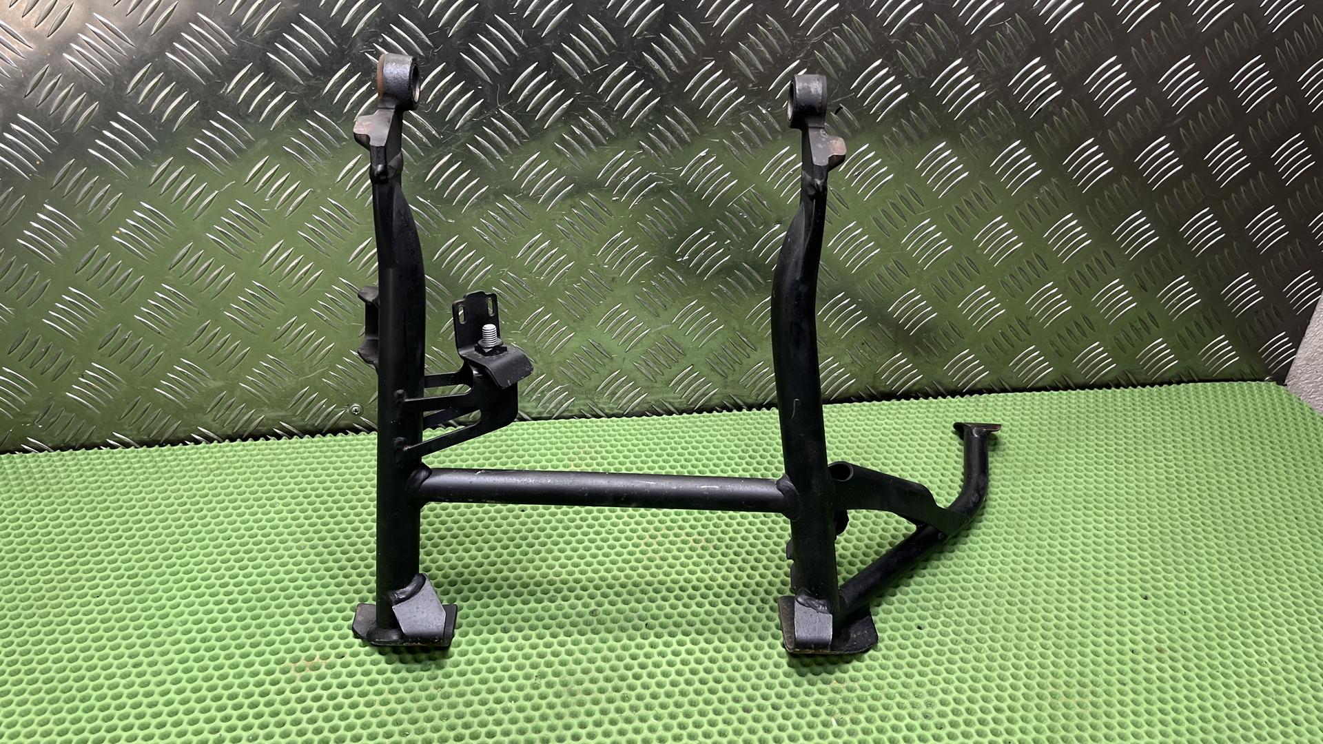 Центральная подставка 46527684948