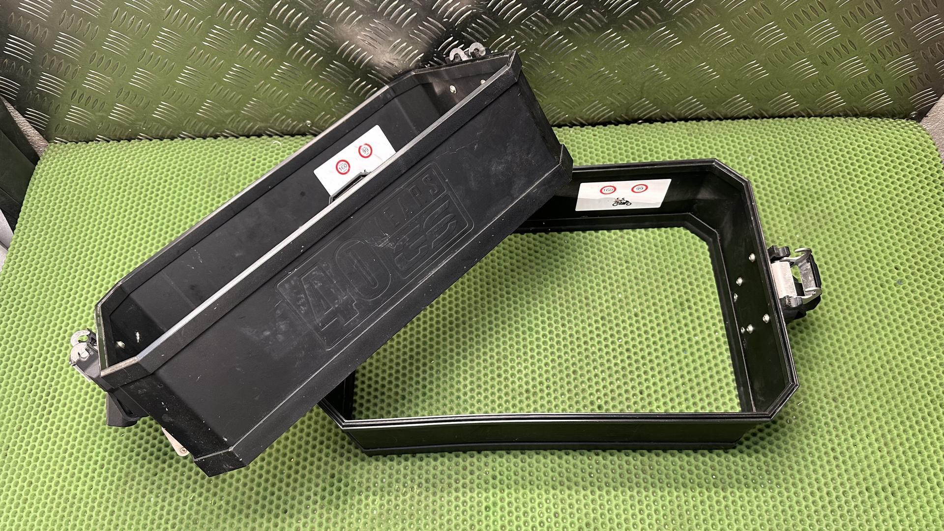 Расширитель объема бокового алюм. кофра (Black 13,5 л) 77415a14873