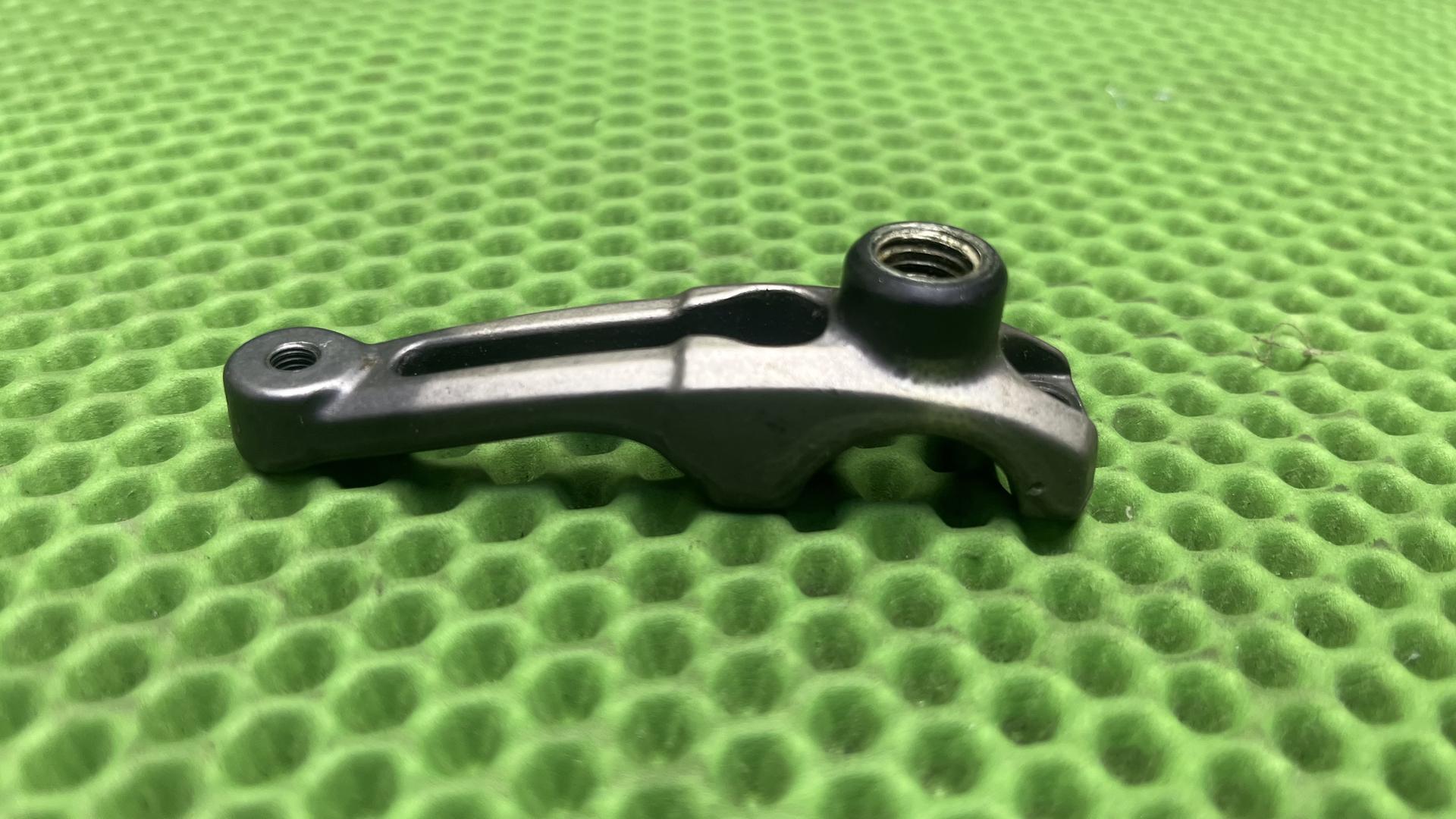 Хомут машинки сцепления (под защиту рук) R1200GS/GSA K25 (04-07) 32727664677