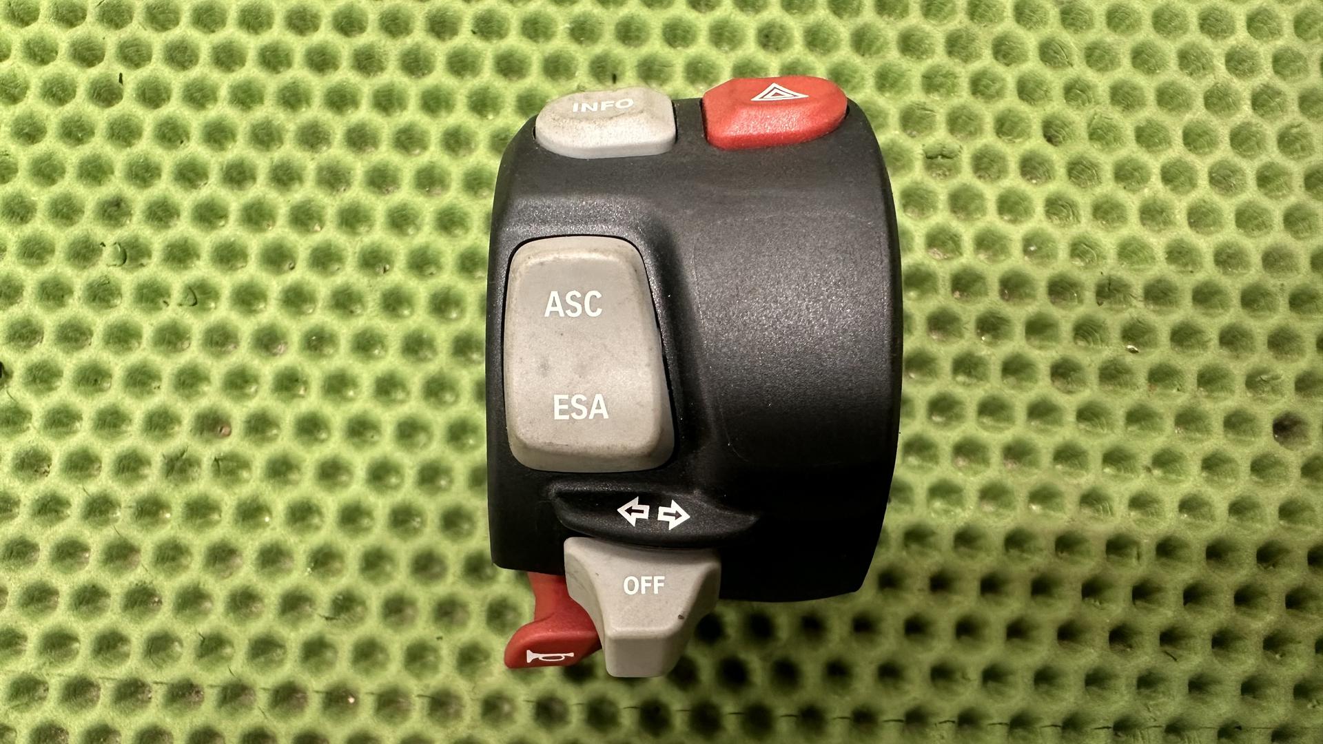 Комбинированный выключатель (пульт) Левый 61318522469