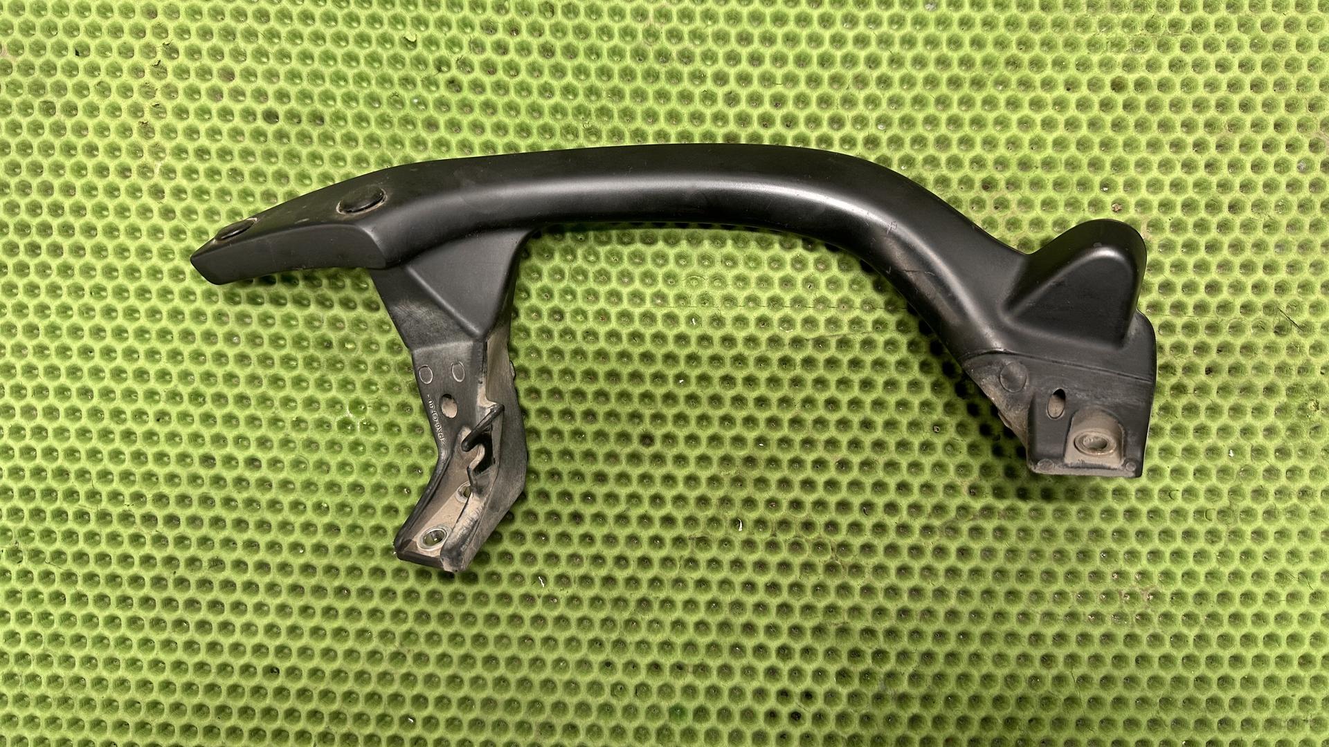 Поручень Зд Л 46547686619