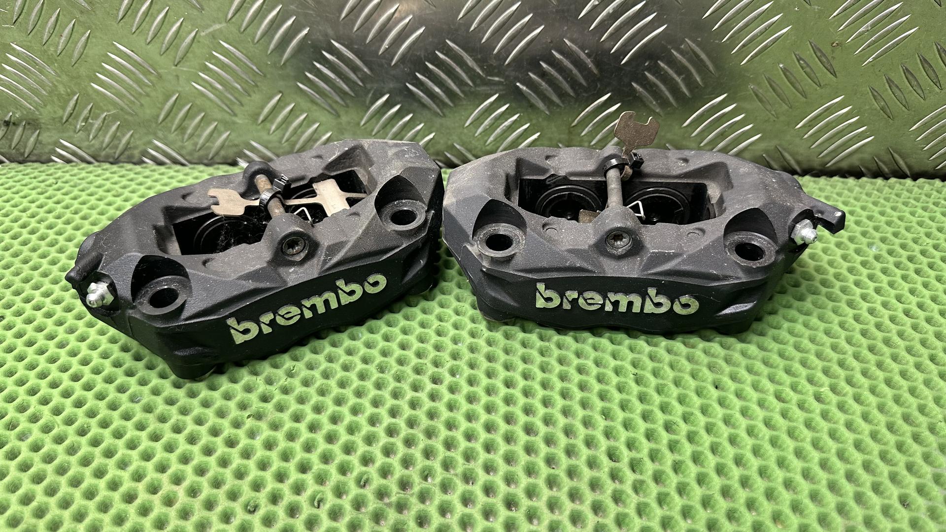 Комплект передних суппортов для R1200/1250 Чёрные 