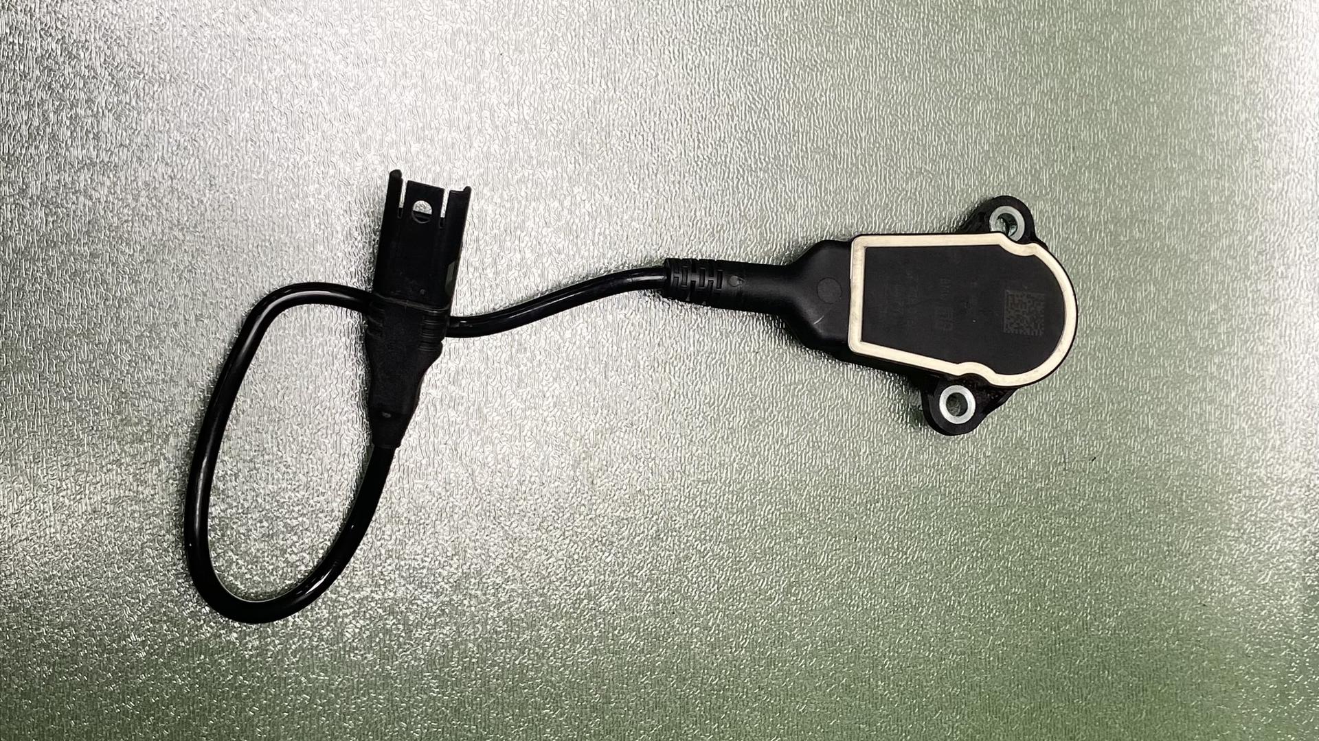 Потенциометр с кабелем 23007718016