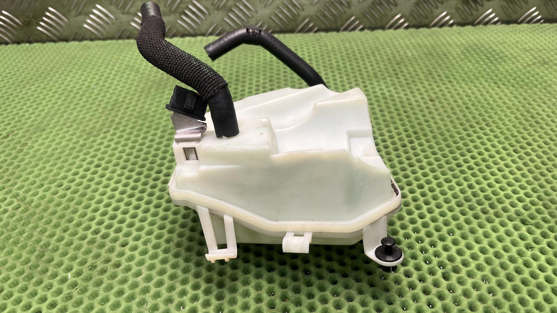 Расширительный бачок R1300R/RS KA4-5 17135a90eb4