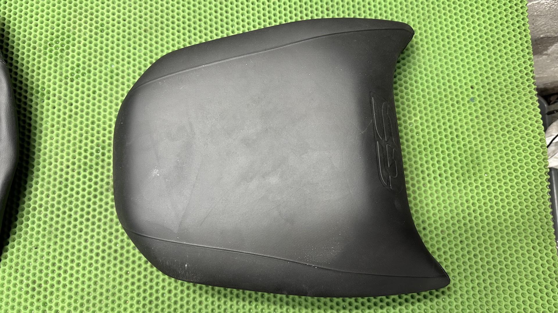 Сиденье пассажира с подогревом 52539457776