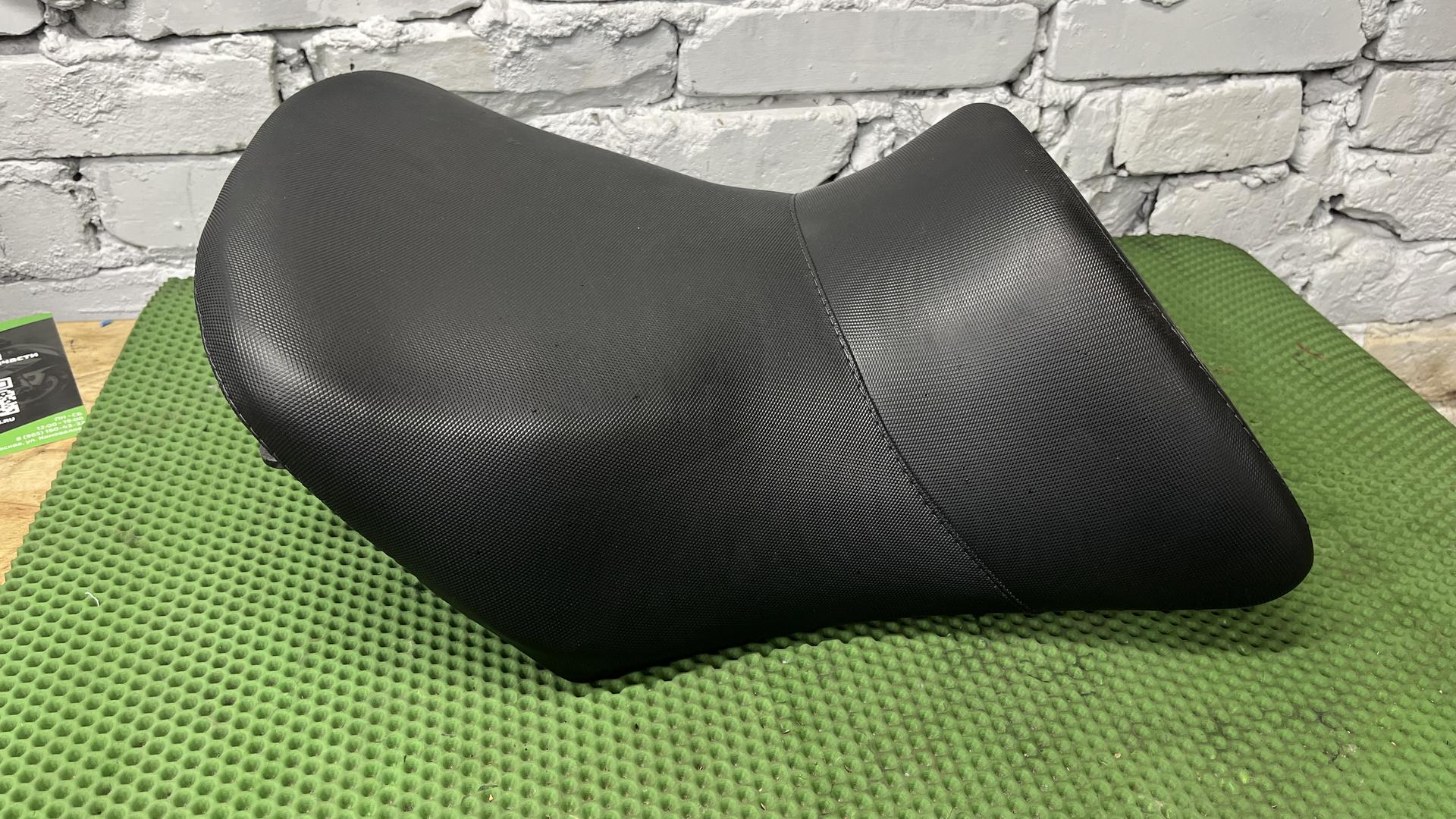 Сиденье с подогревом черное Пд 52537683654