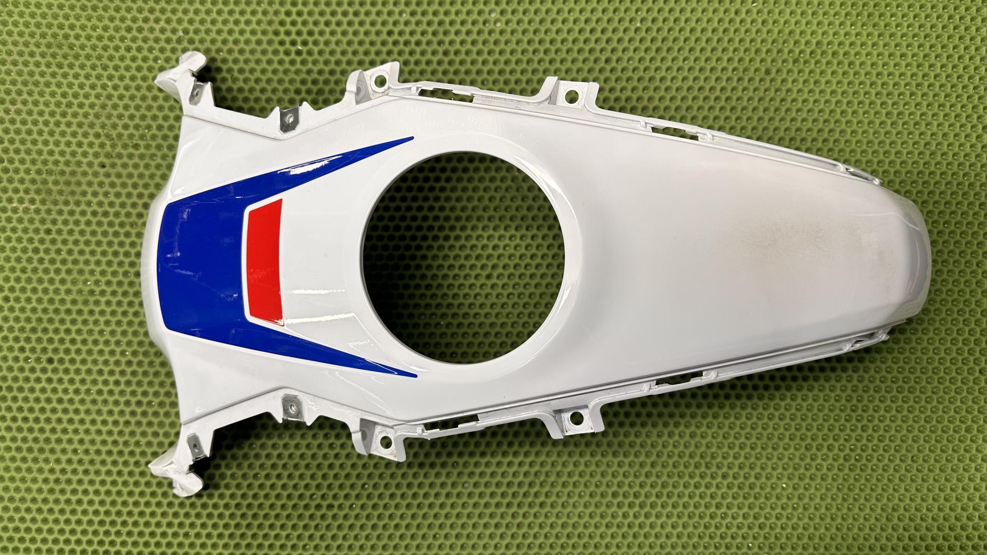 Крышка топливного бака 46638534309