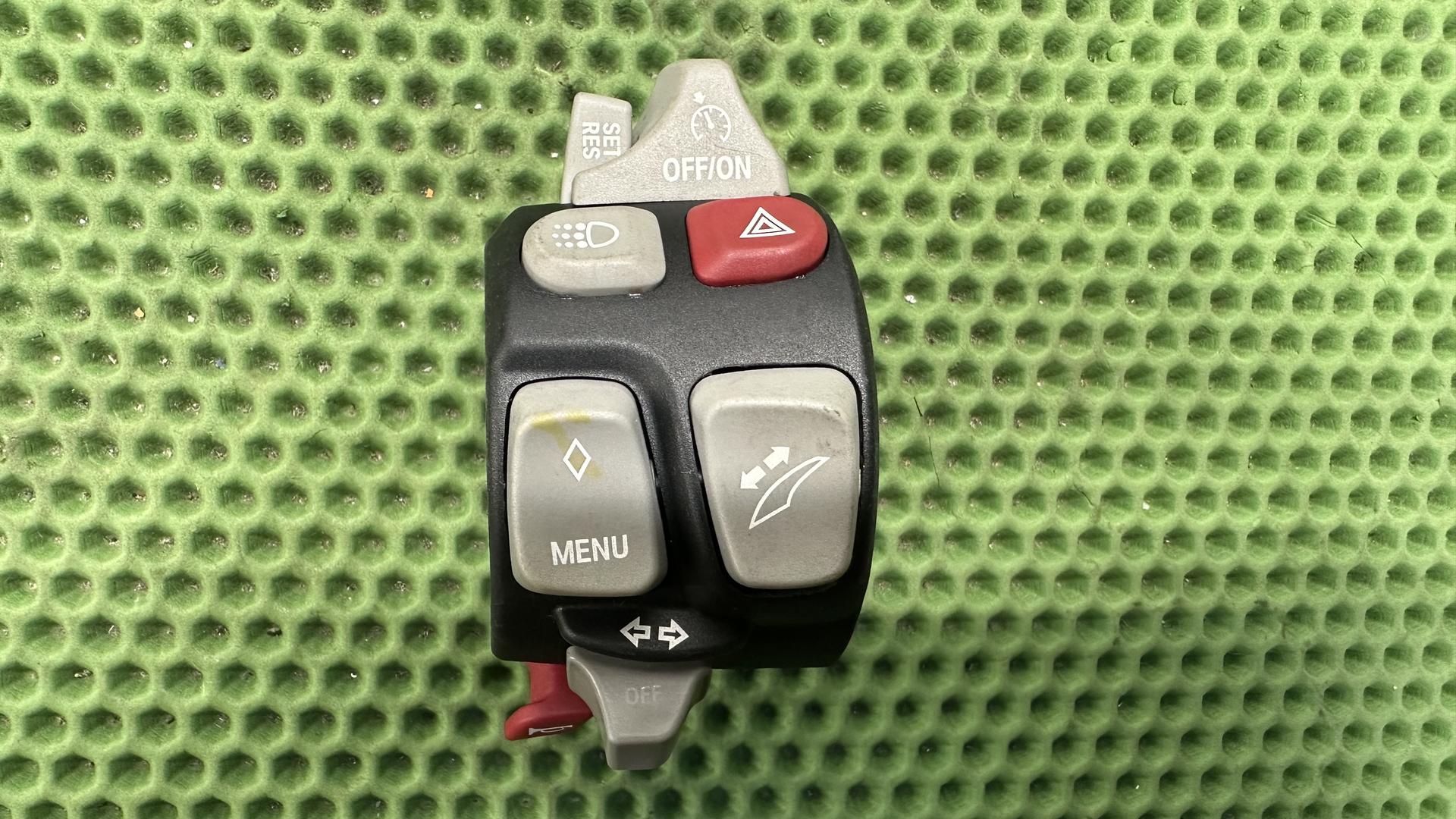 Комбинированный выключатель Л 61318388637