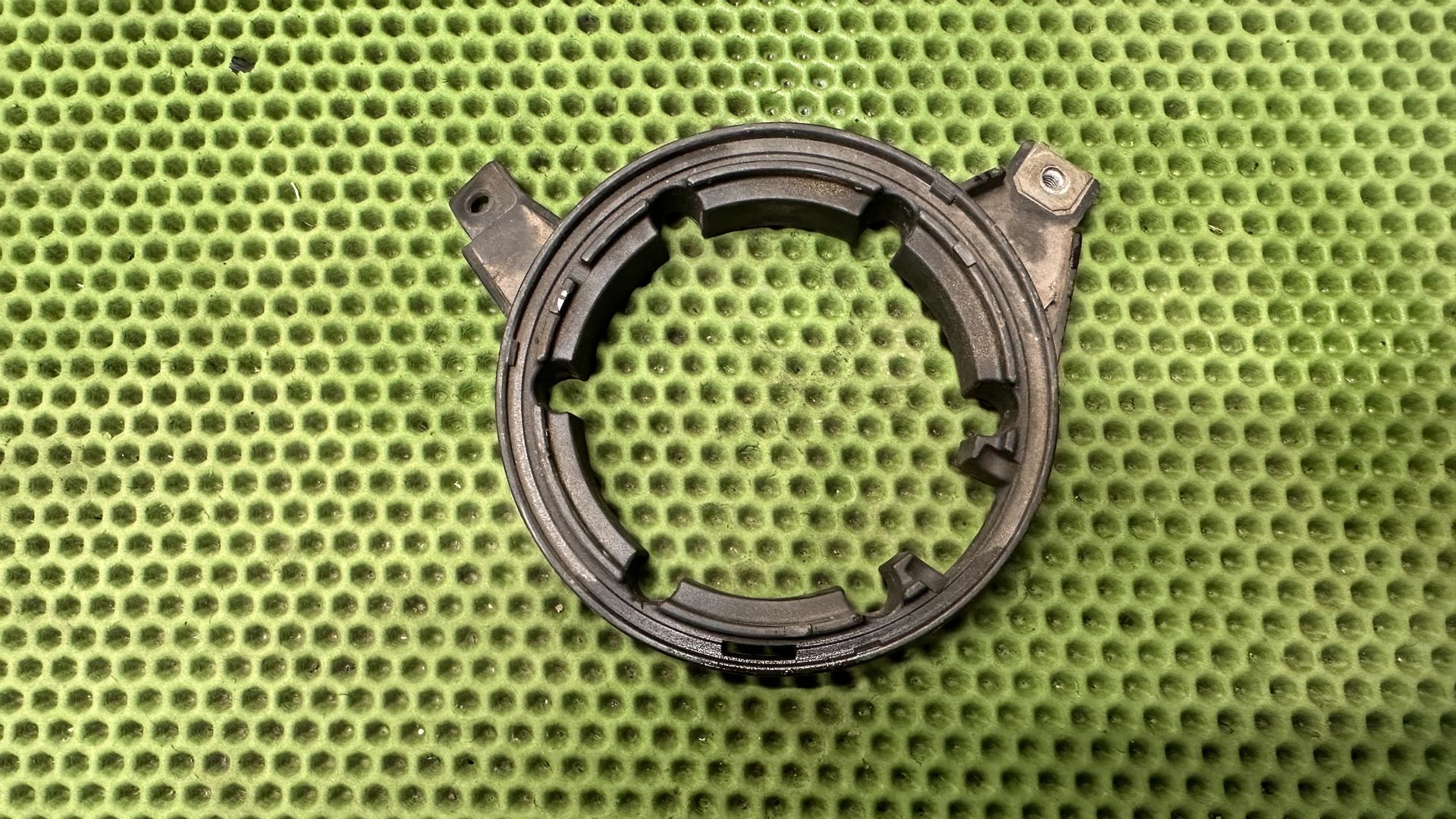 Кольцо крепления заливной горловины бака 16117686591