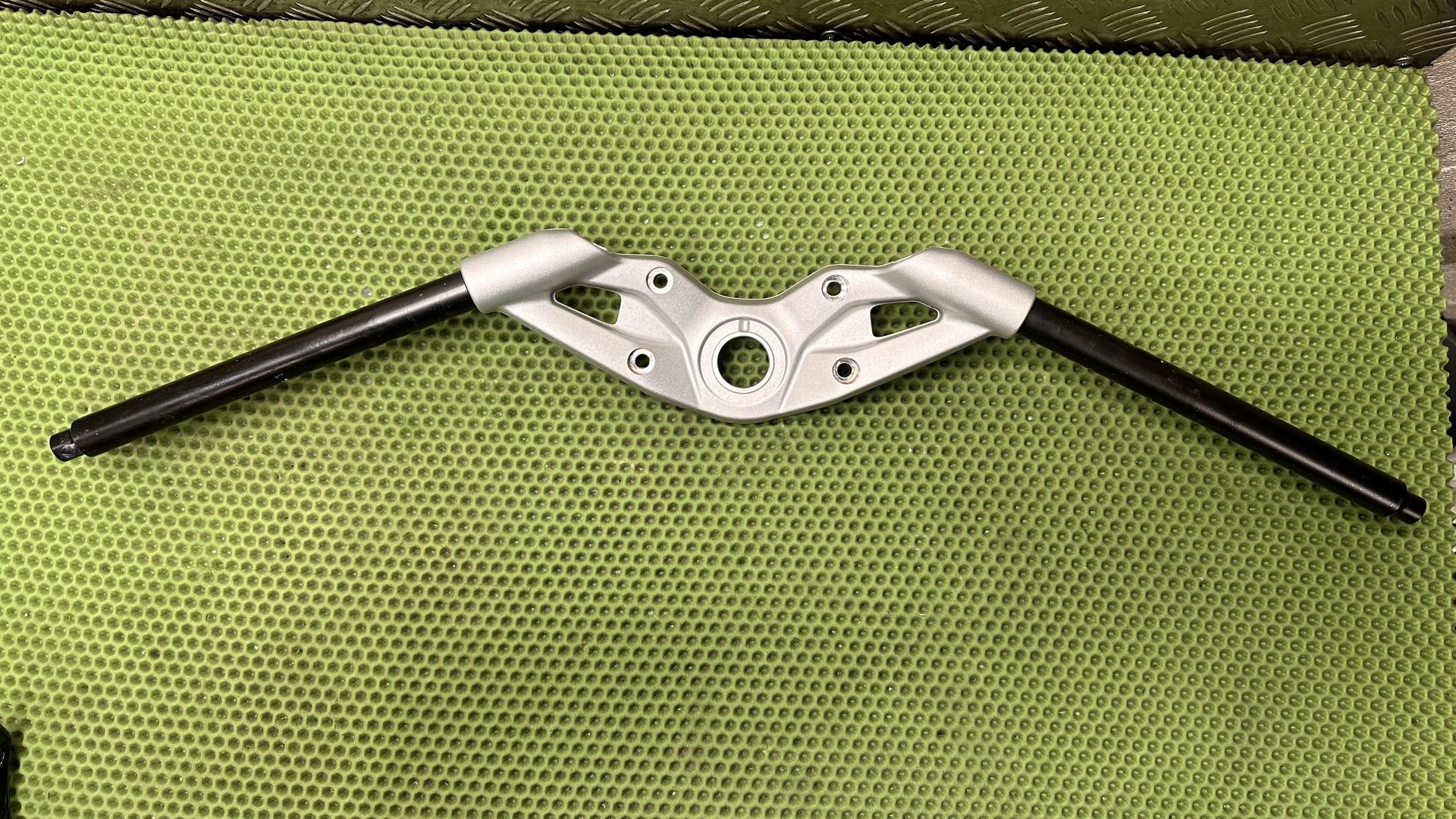 Руль 32718549548