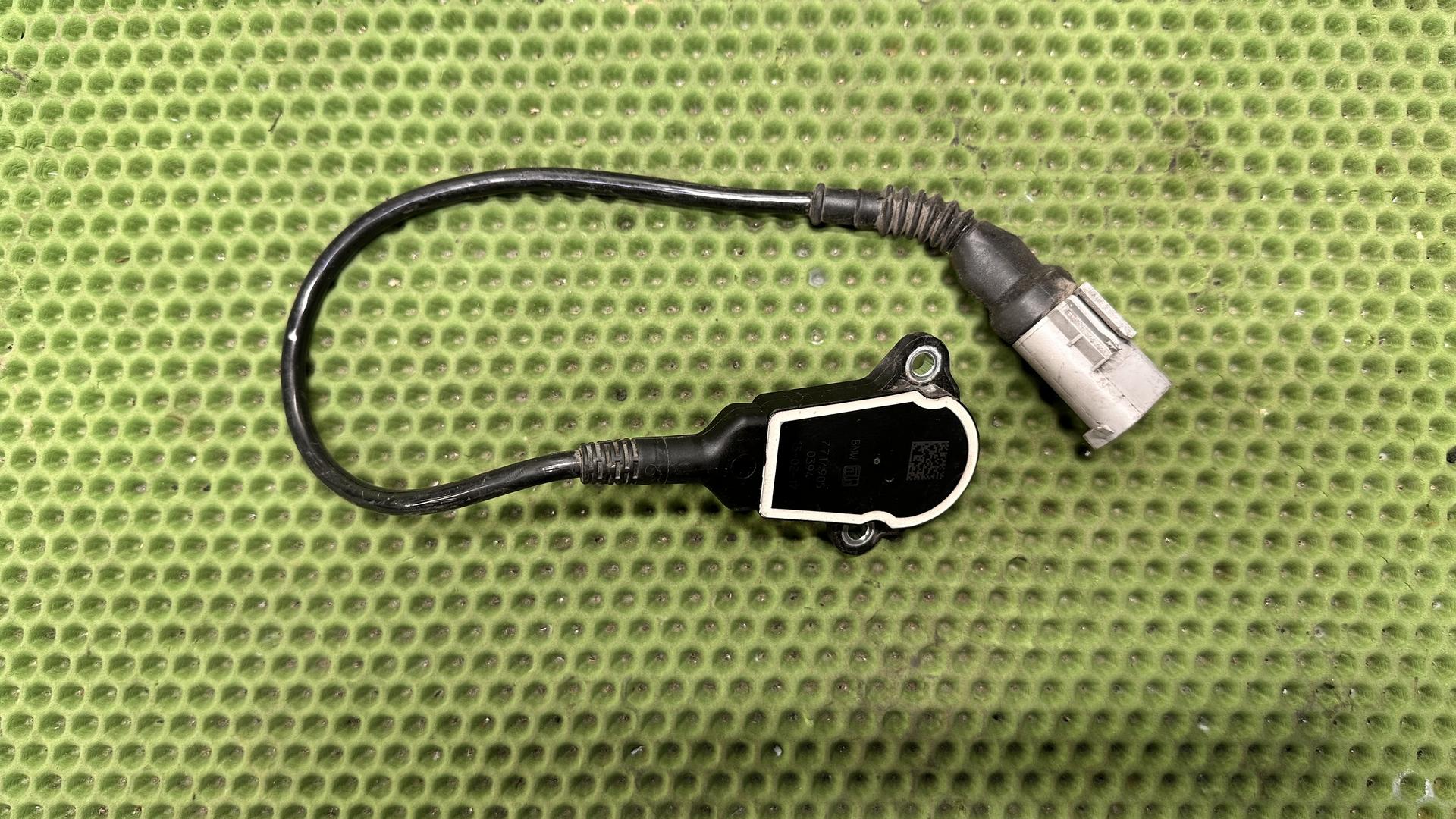 Датчик дроссельной заслонки 13547717905