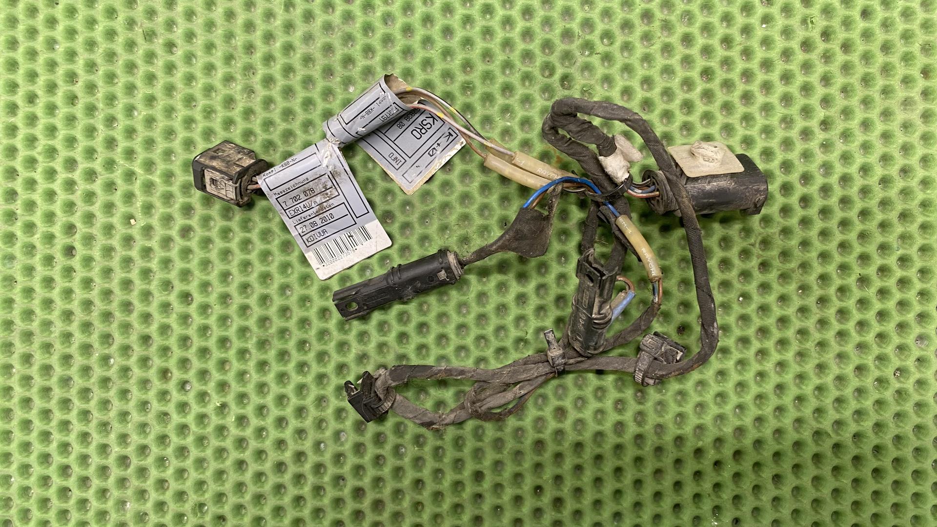 Жгут проводов задней части K1200R/S 611117682095