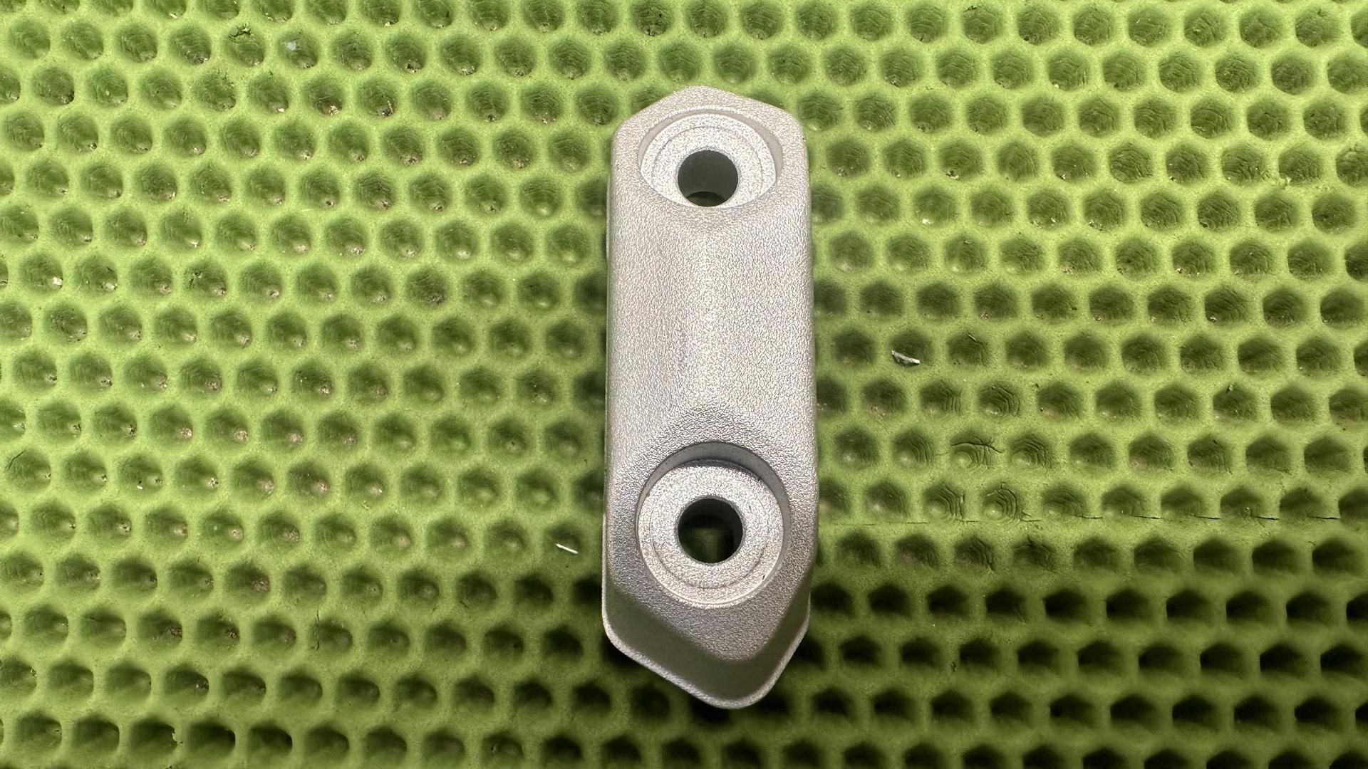 Зажим руля левый R1300GS/GSA KA1/KA2 32717922843