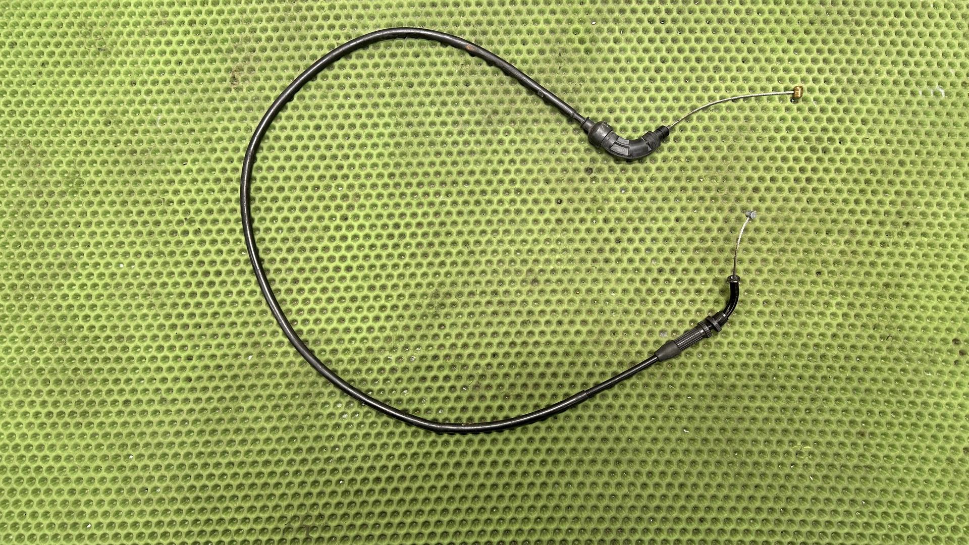 Трос газа R200ST K28 32737691798