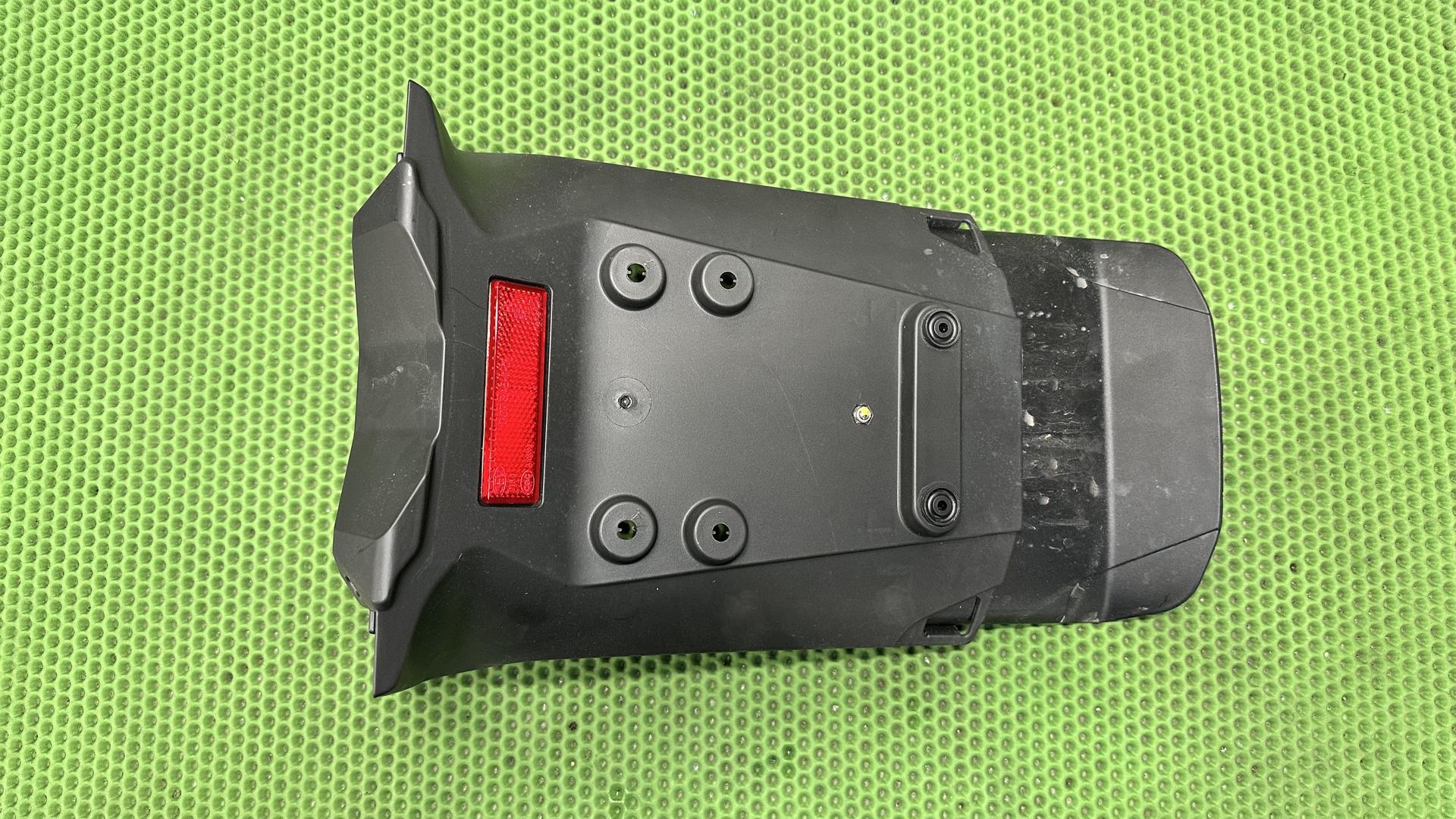 Кронштейн для номерного знака 46627709493