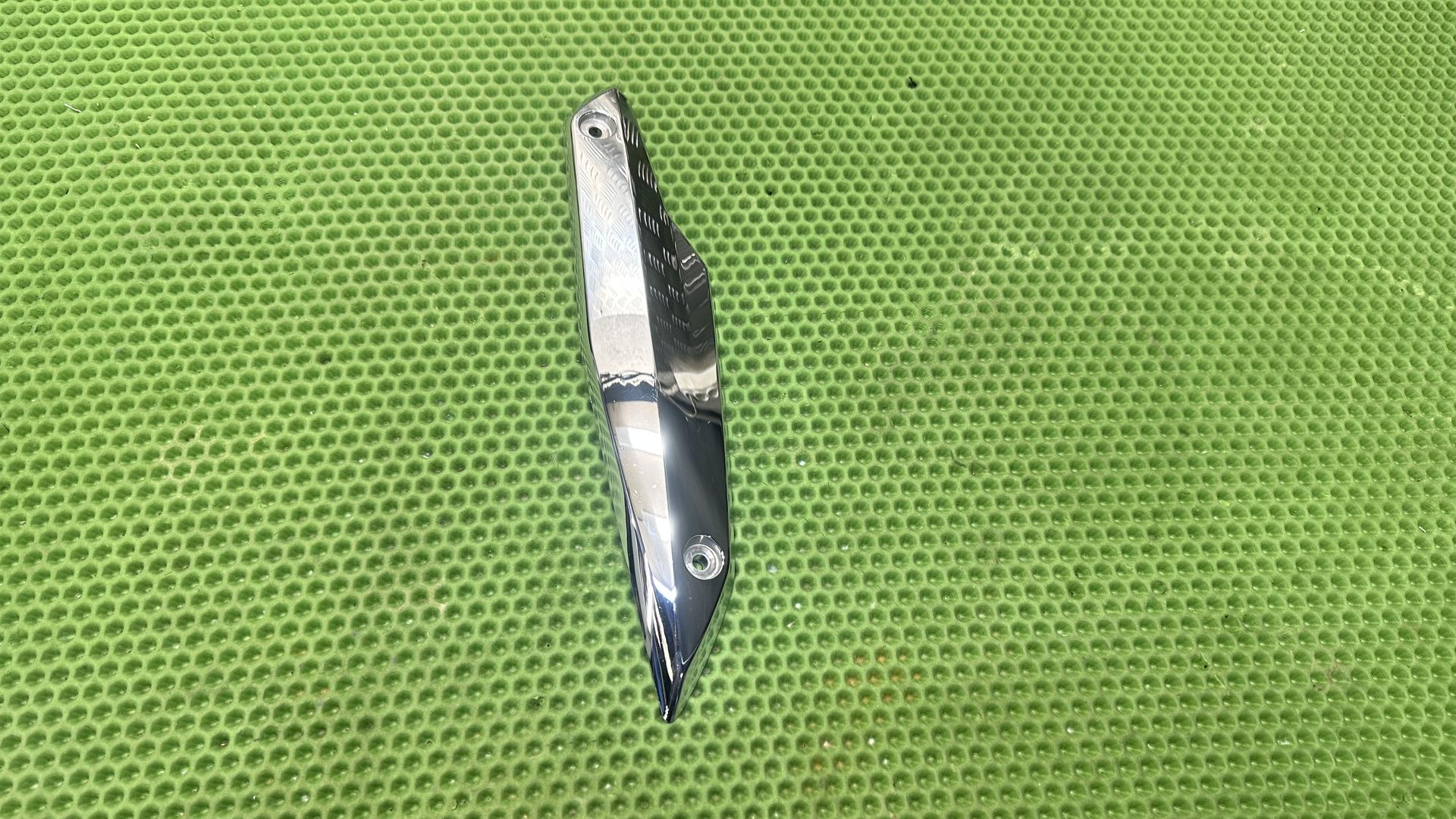 Накладка ветрозащитного щитка хром.Л 46637727403