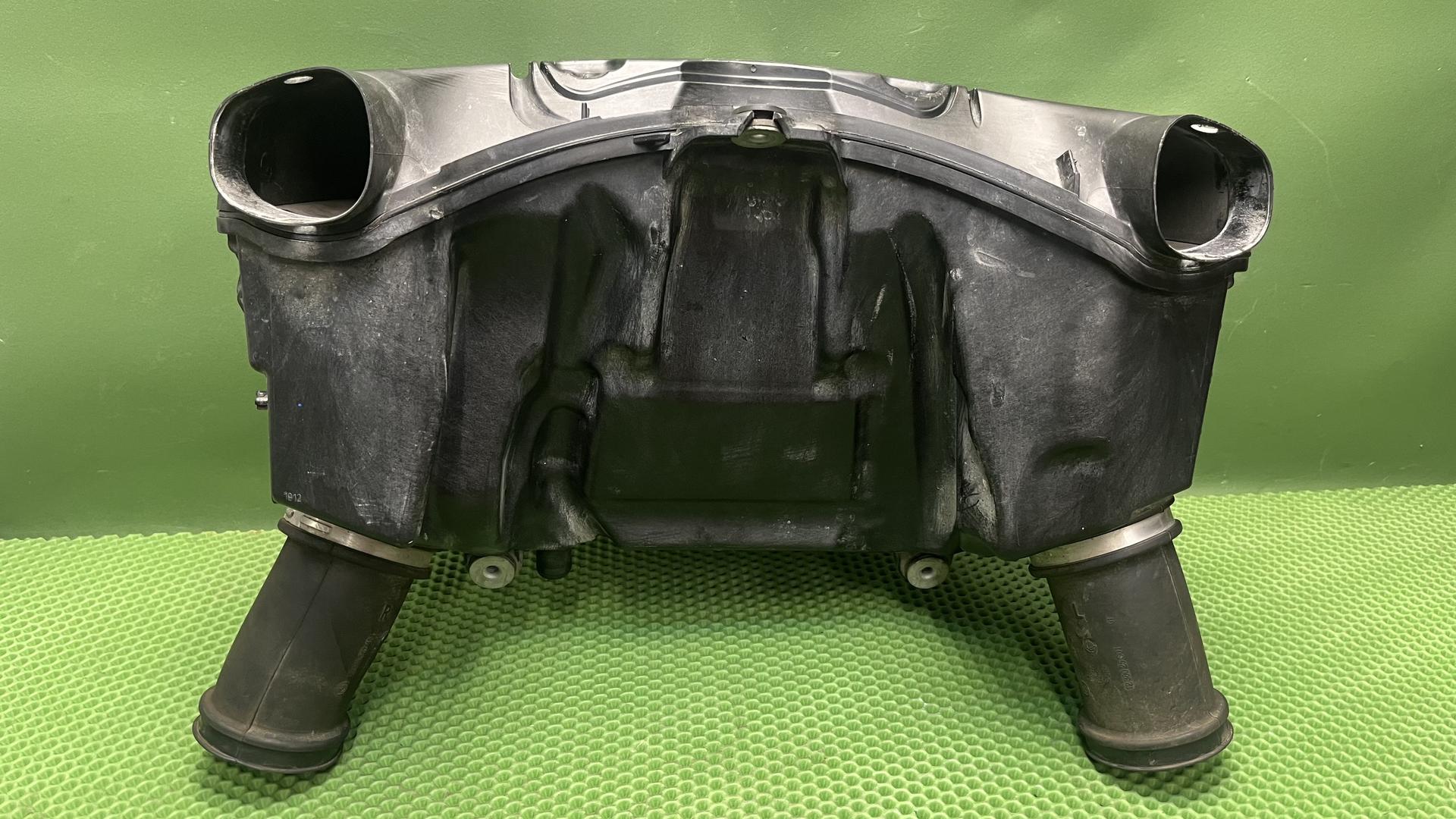 Глушитель шума всасывания воздуха 13718567190