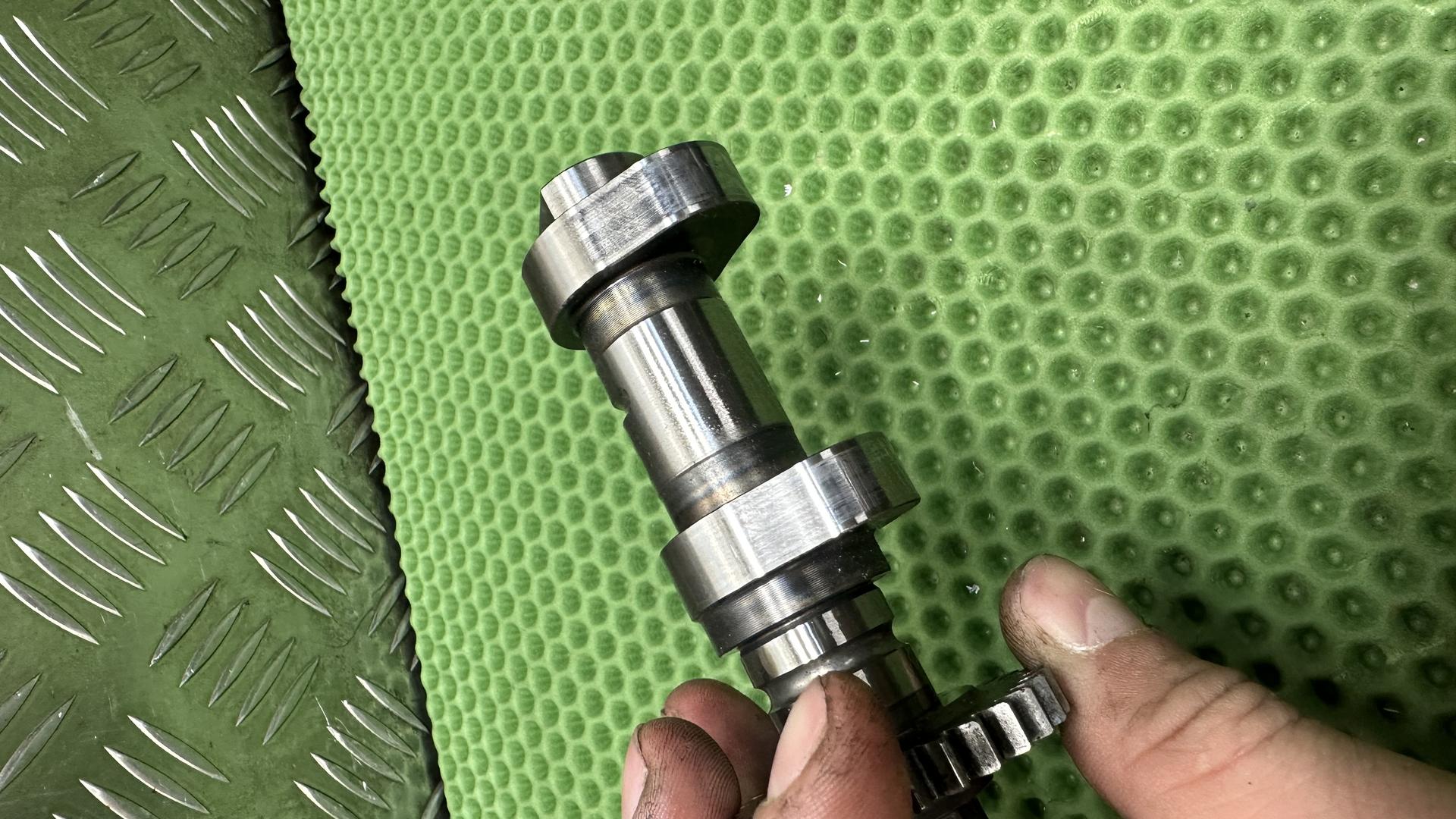 Распредвал выпускных клапанов П 11318564542