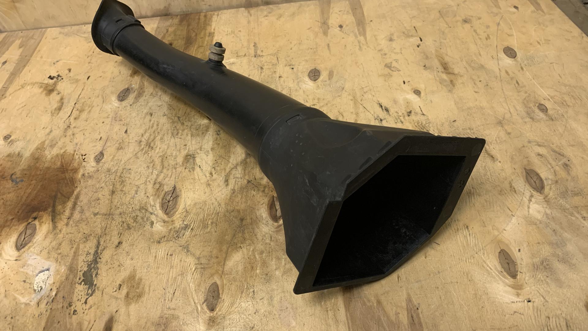 Всасывающий патрубок П 13717718580