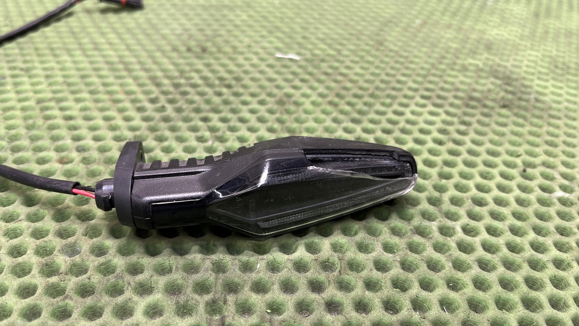 Светодиодный указатель поворота 63138557188