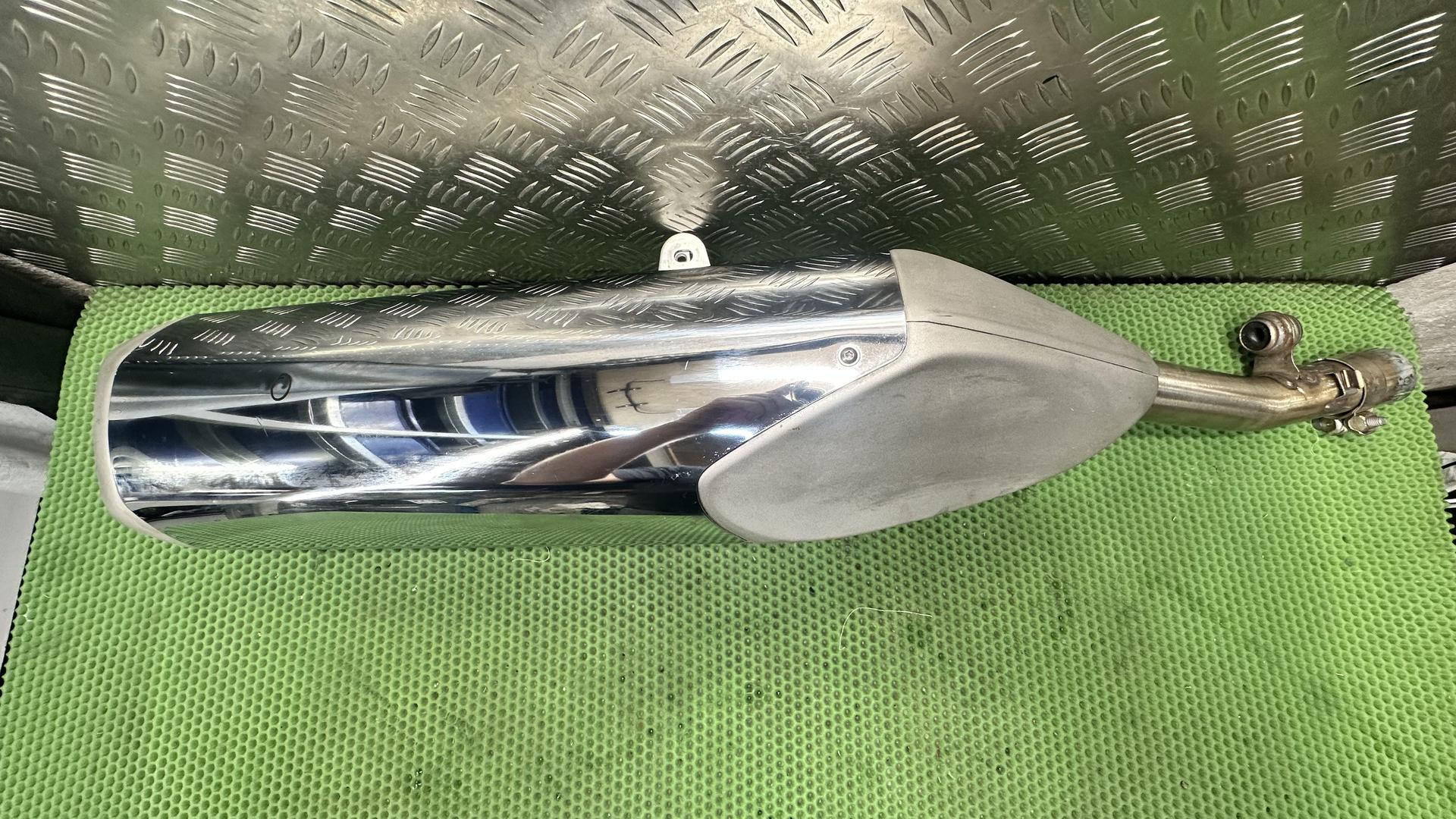 Задний глушитель с хром.насадкой П 18127701719