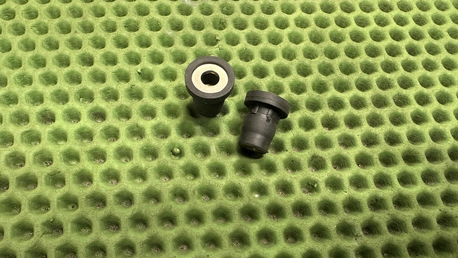 Шайба глухой заклепки с плоской головкой 46632347012