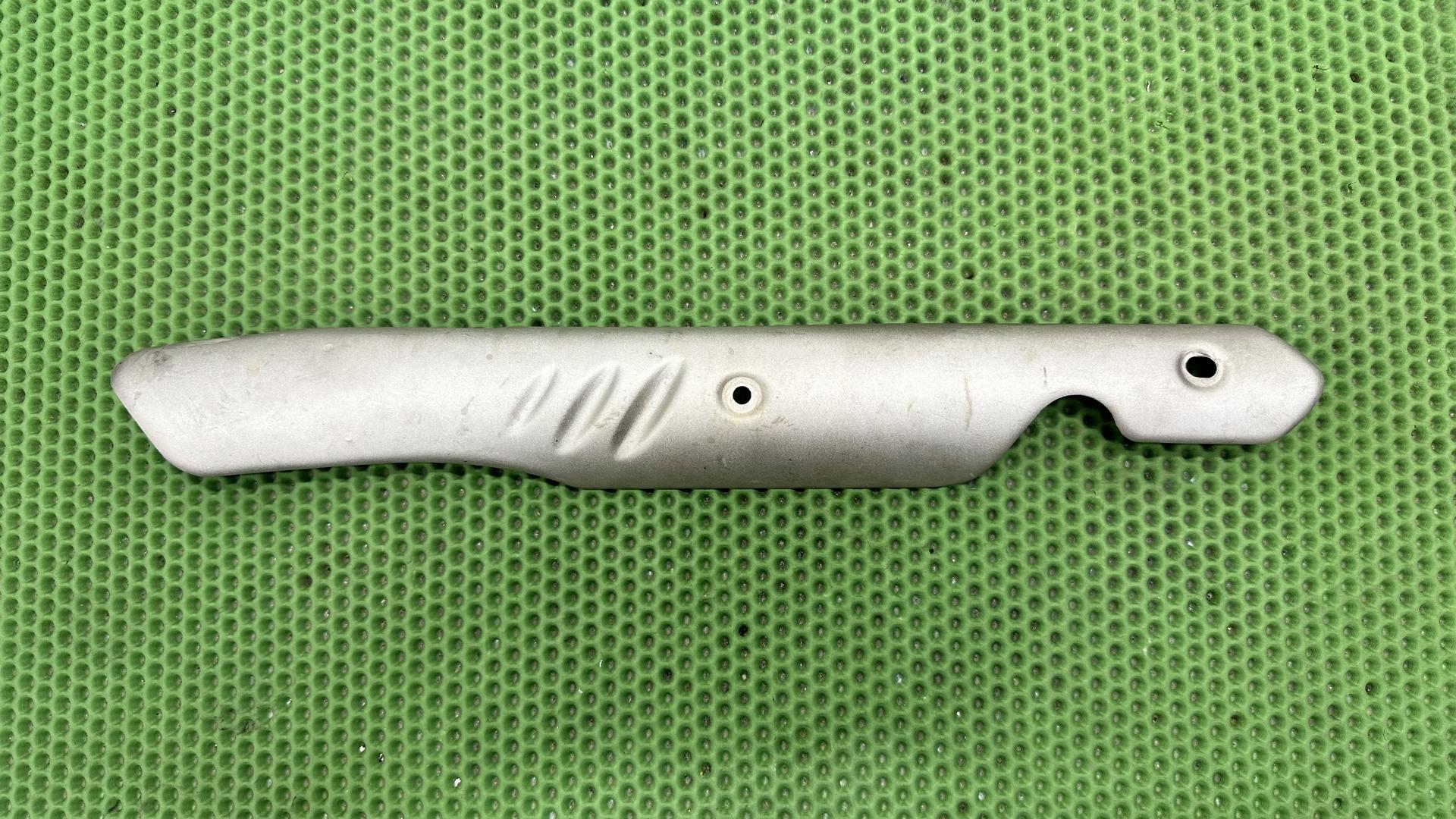 Katalysatorblende rechts 18518569332