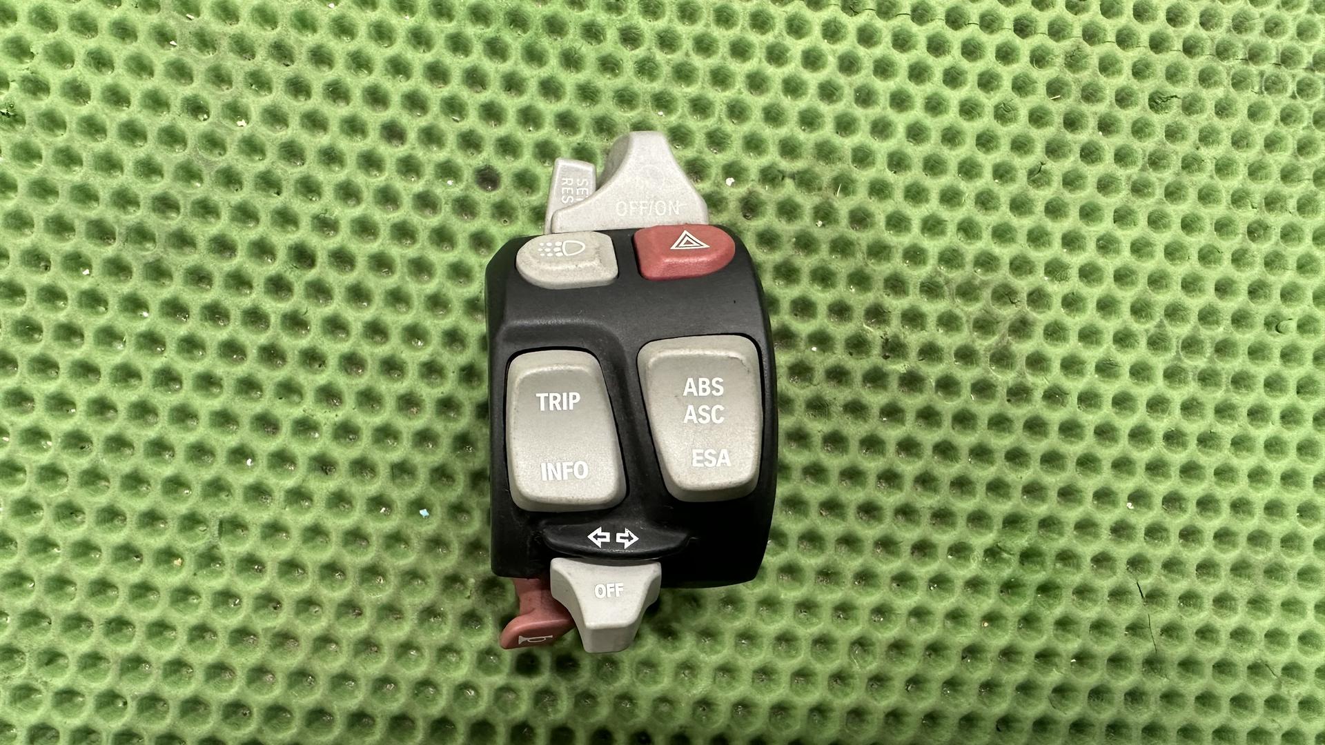 Комбинированный выключатель Л 61318549925