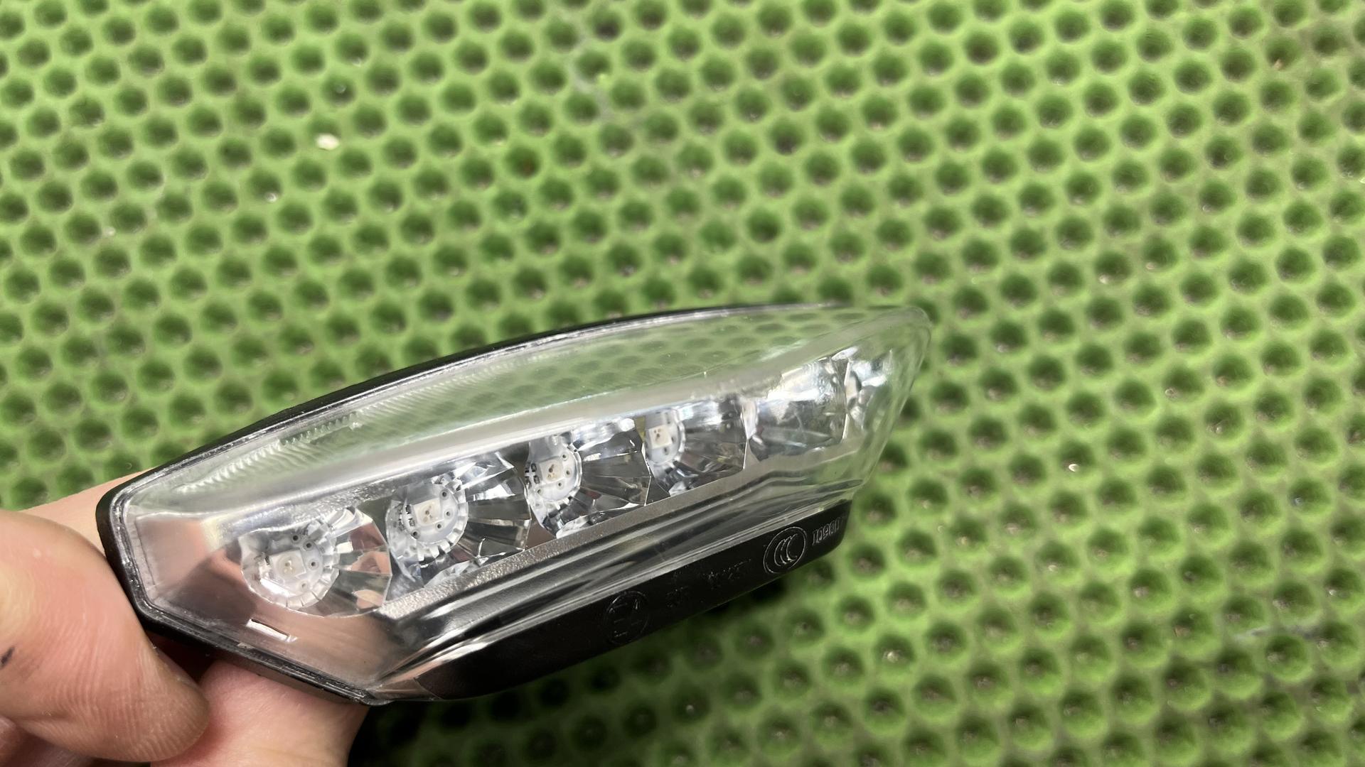 Светодиодный блок задних фонарей 63218551834