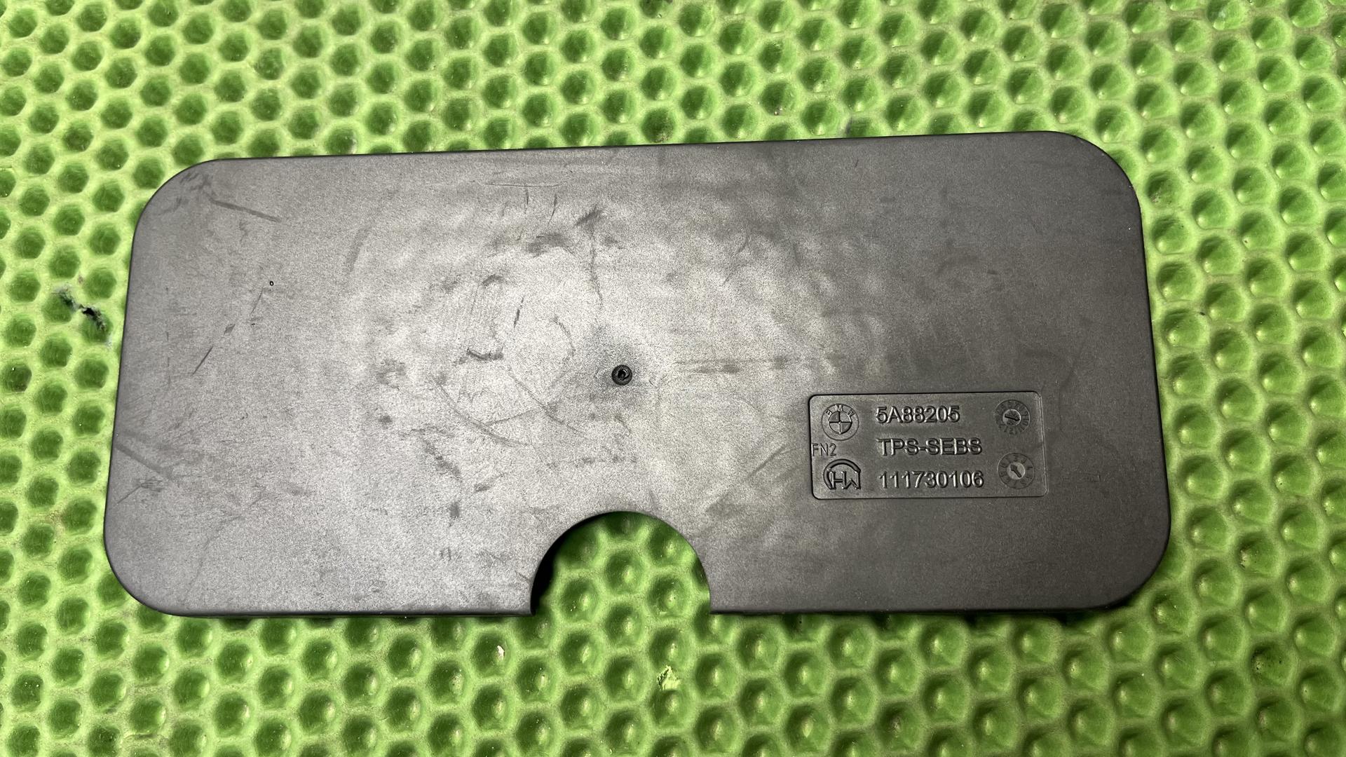 Вставка в бардачок (коврик) R1300GS KA1 46635a88205