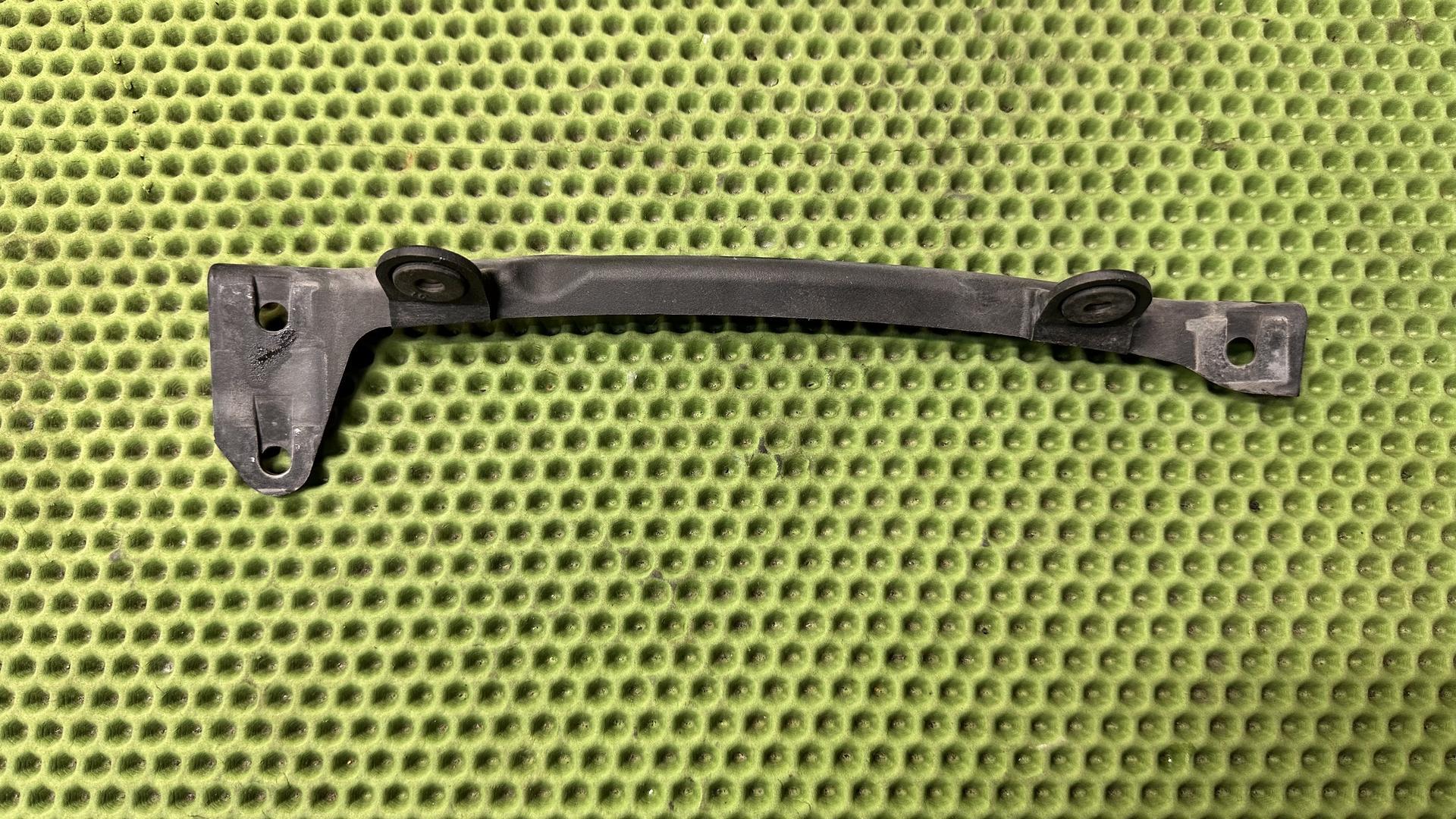 Перемычка переднего кронштейна K1200/1300R 46637681909