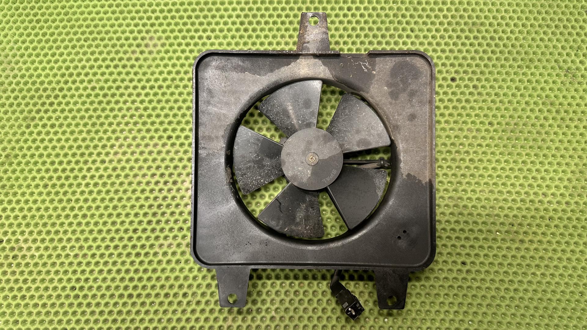 Вентилятор 17118528880