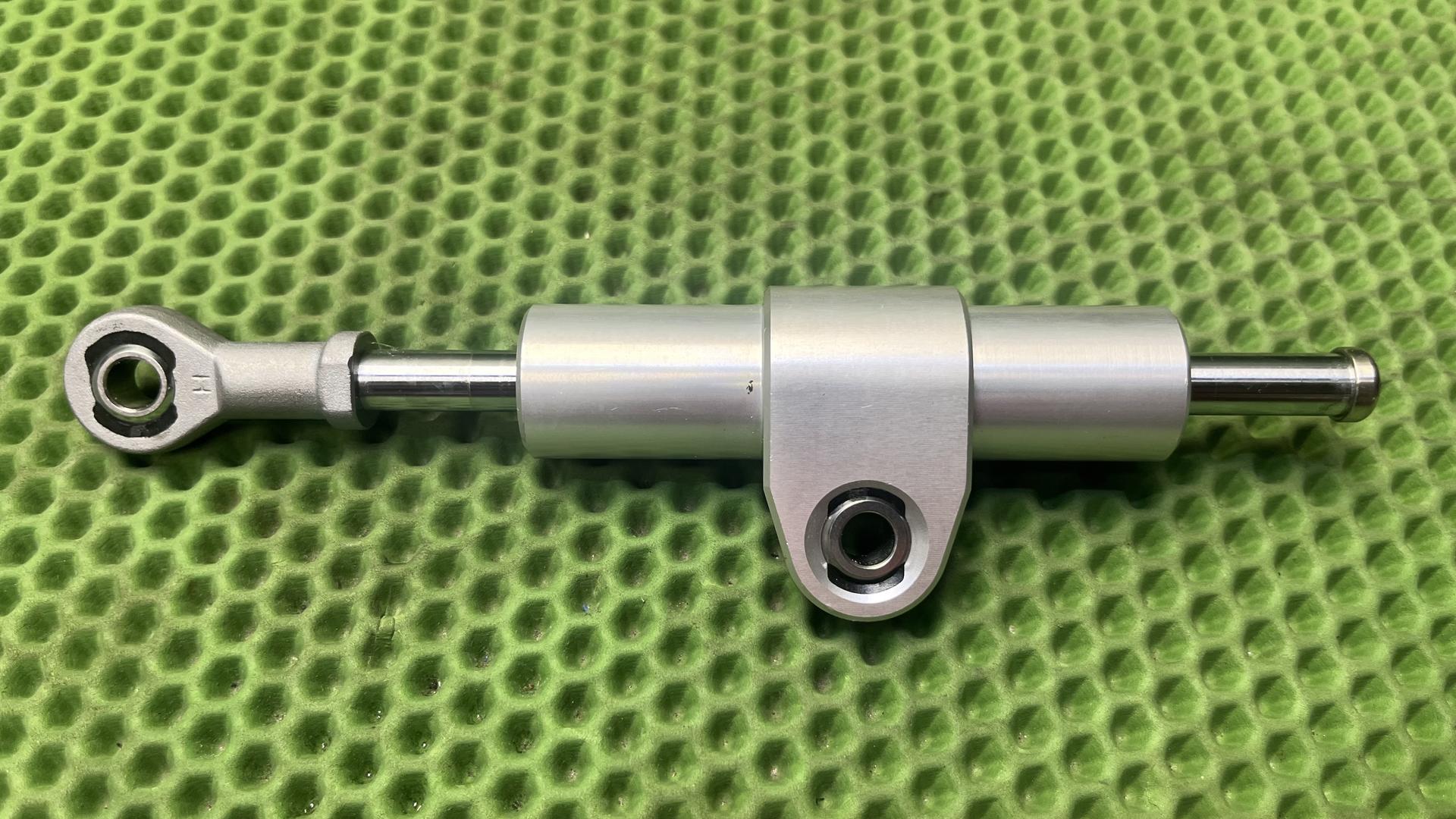Рулевой демпфер R1300GS/GSA 32767106136
