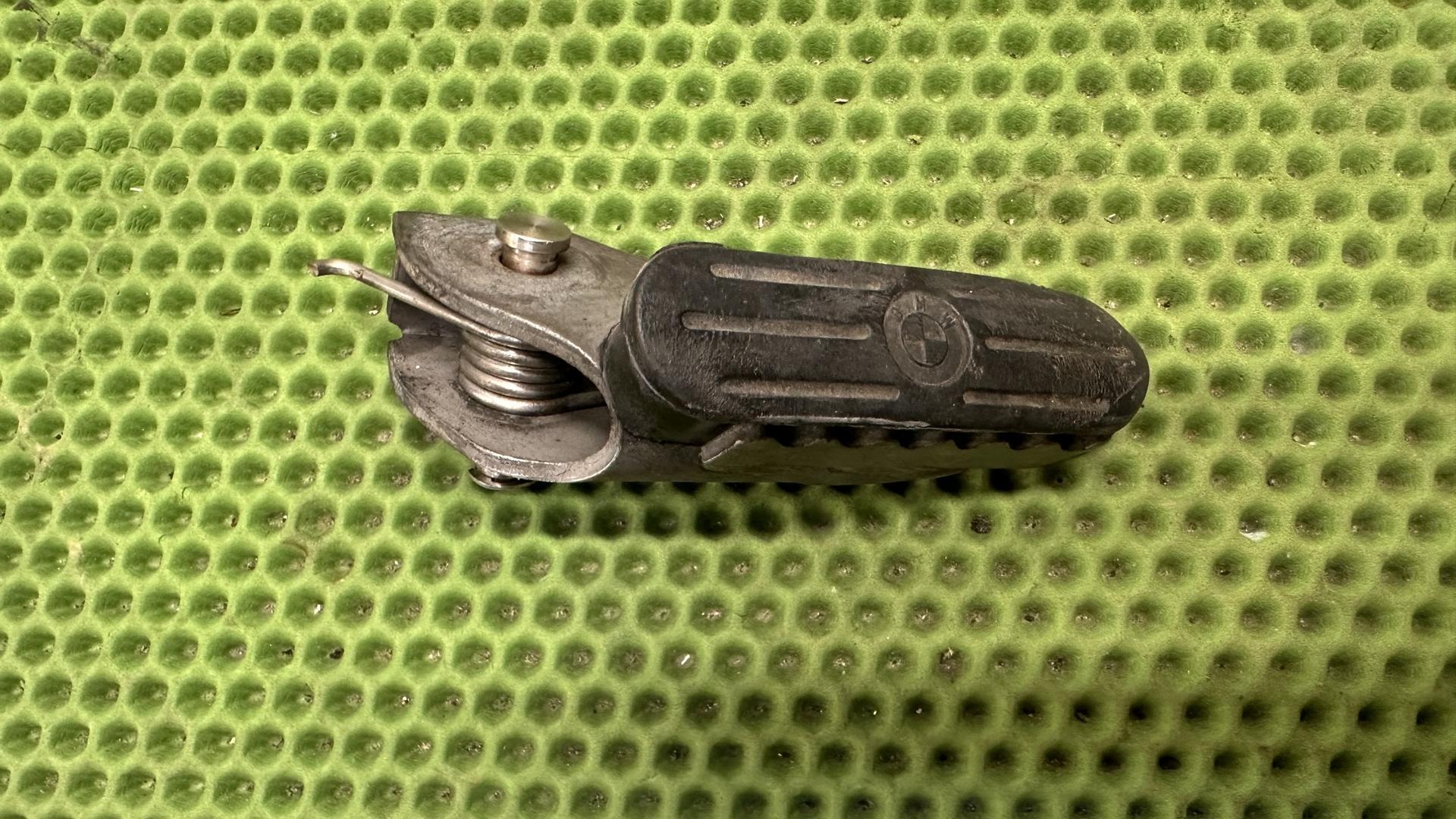 Подножка водителя правая 46711242018