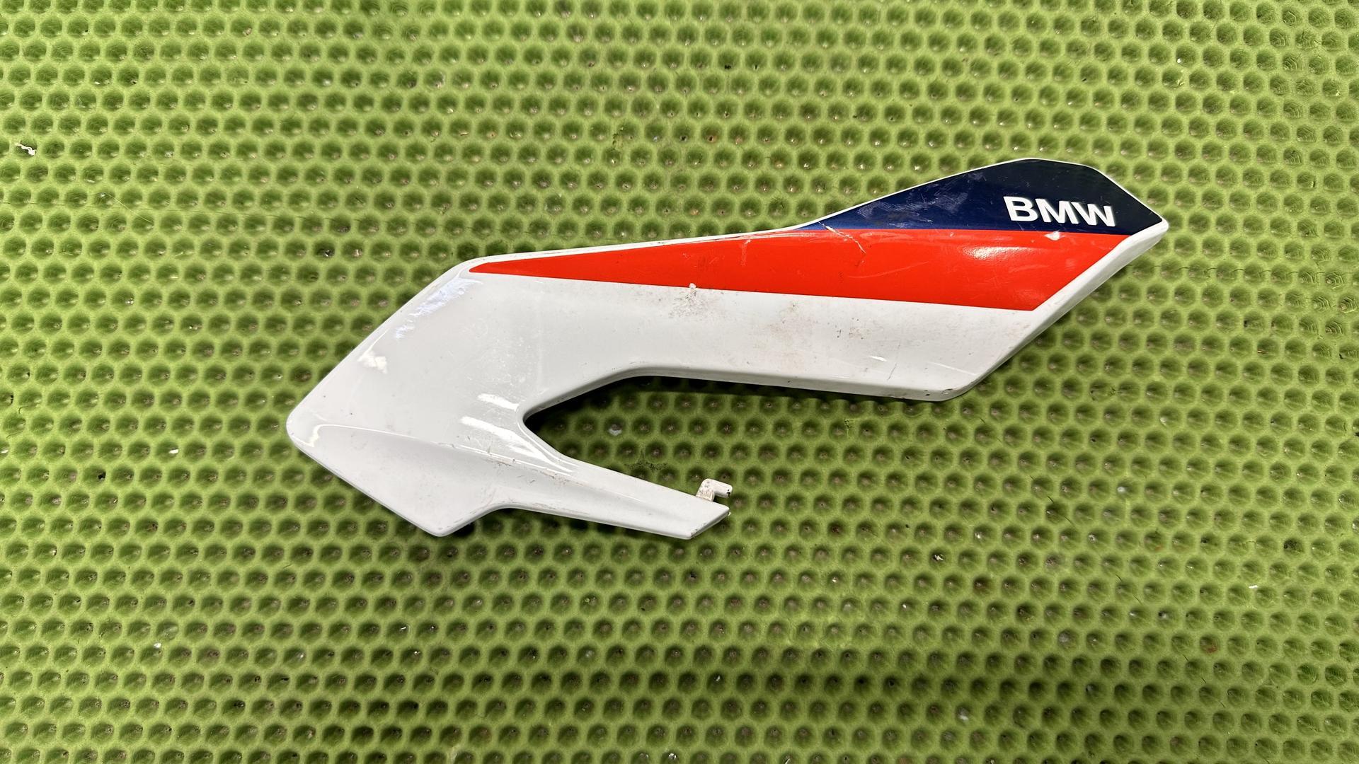 Накладка левая F800R рест. (с 2015 г.) 46638546349