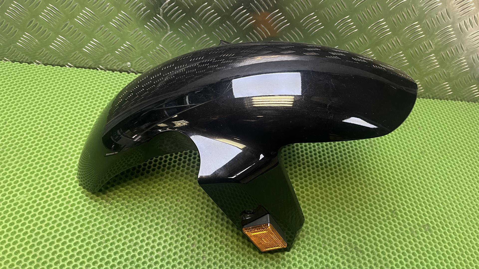 Колпак переднего колеса ( Крыло переднее) 46618556665