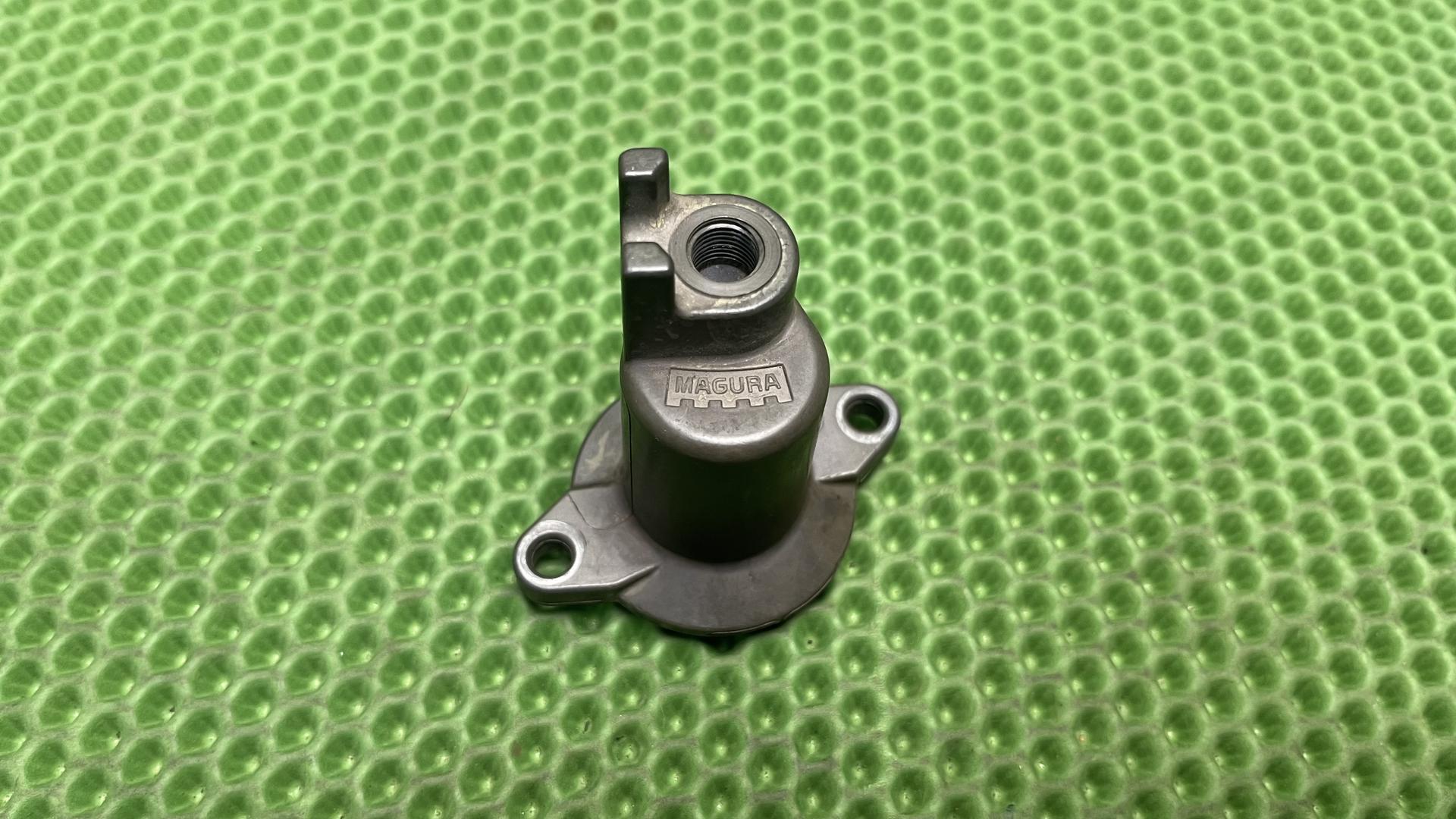 Исполнительный цилиндр привода сцепления 21527724542