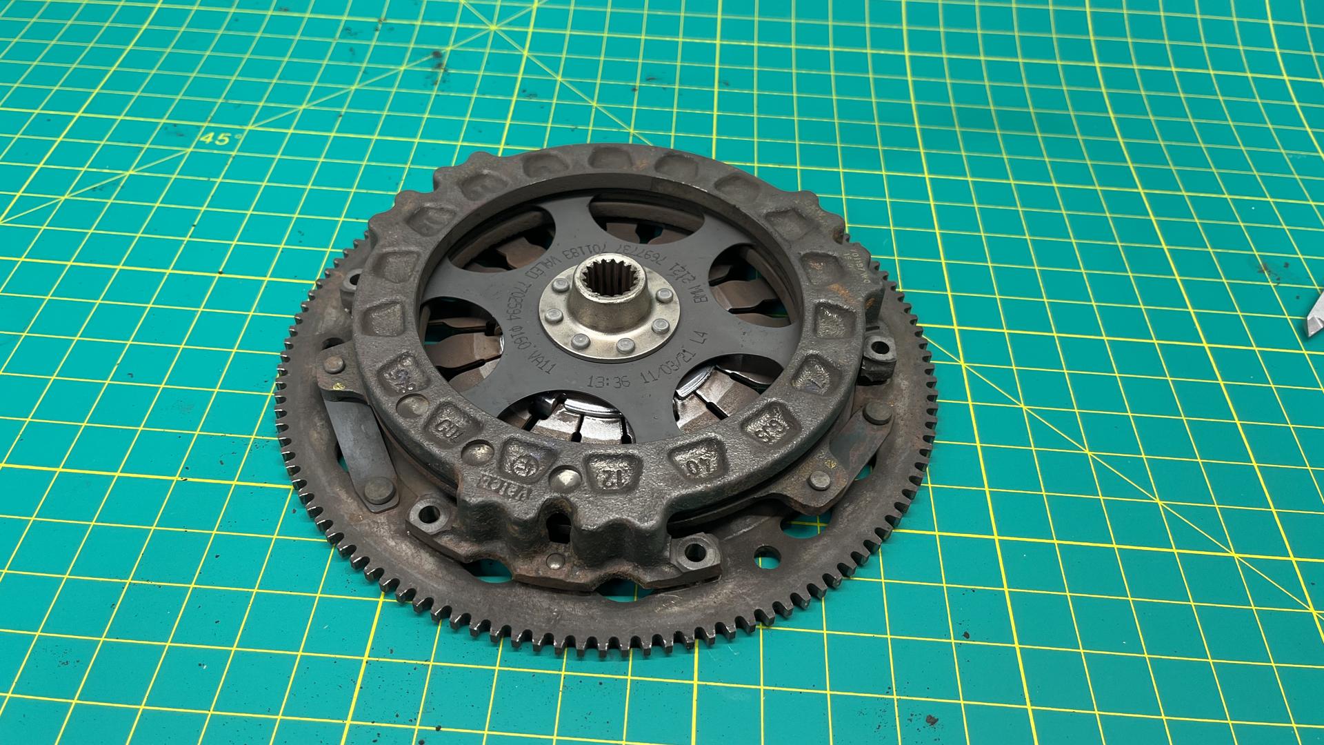 Корзина сцепления 21217702595