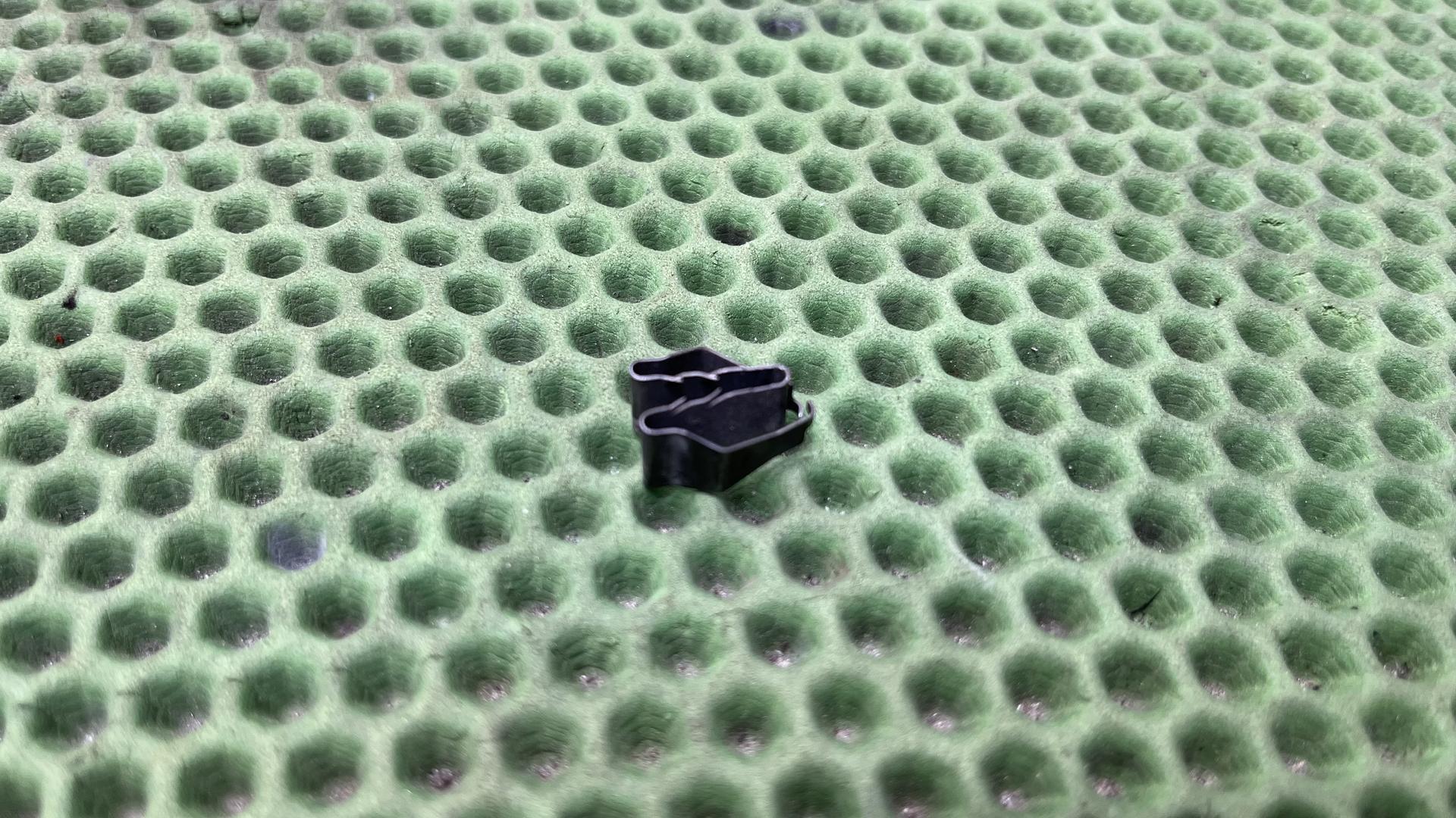 Скоба крепления 07148542040