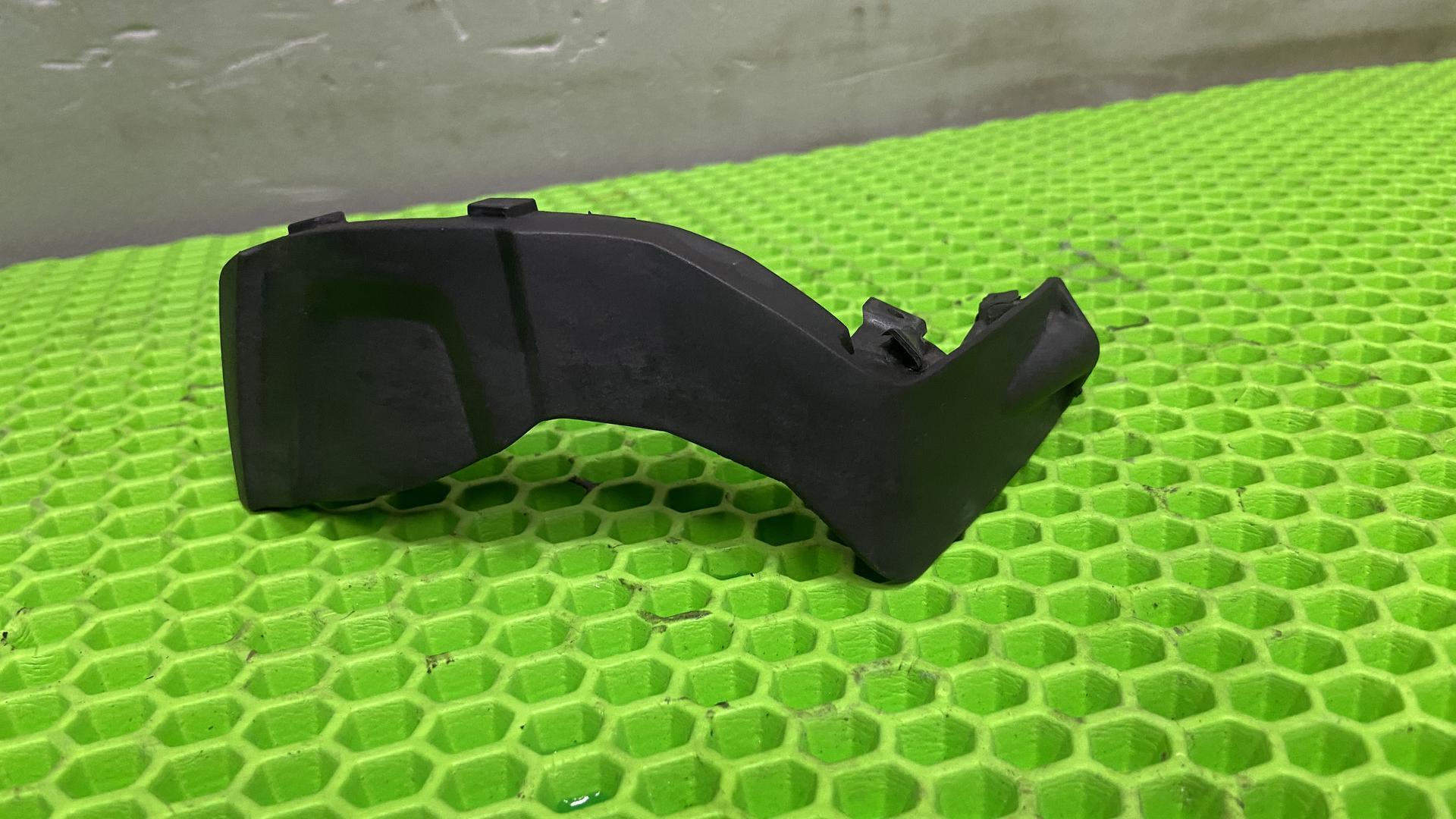 Кожух свечи зажигания П 11127728976