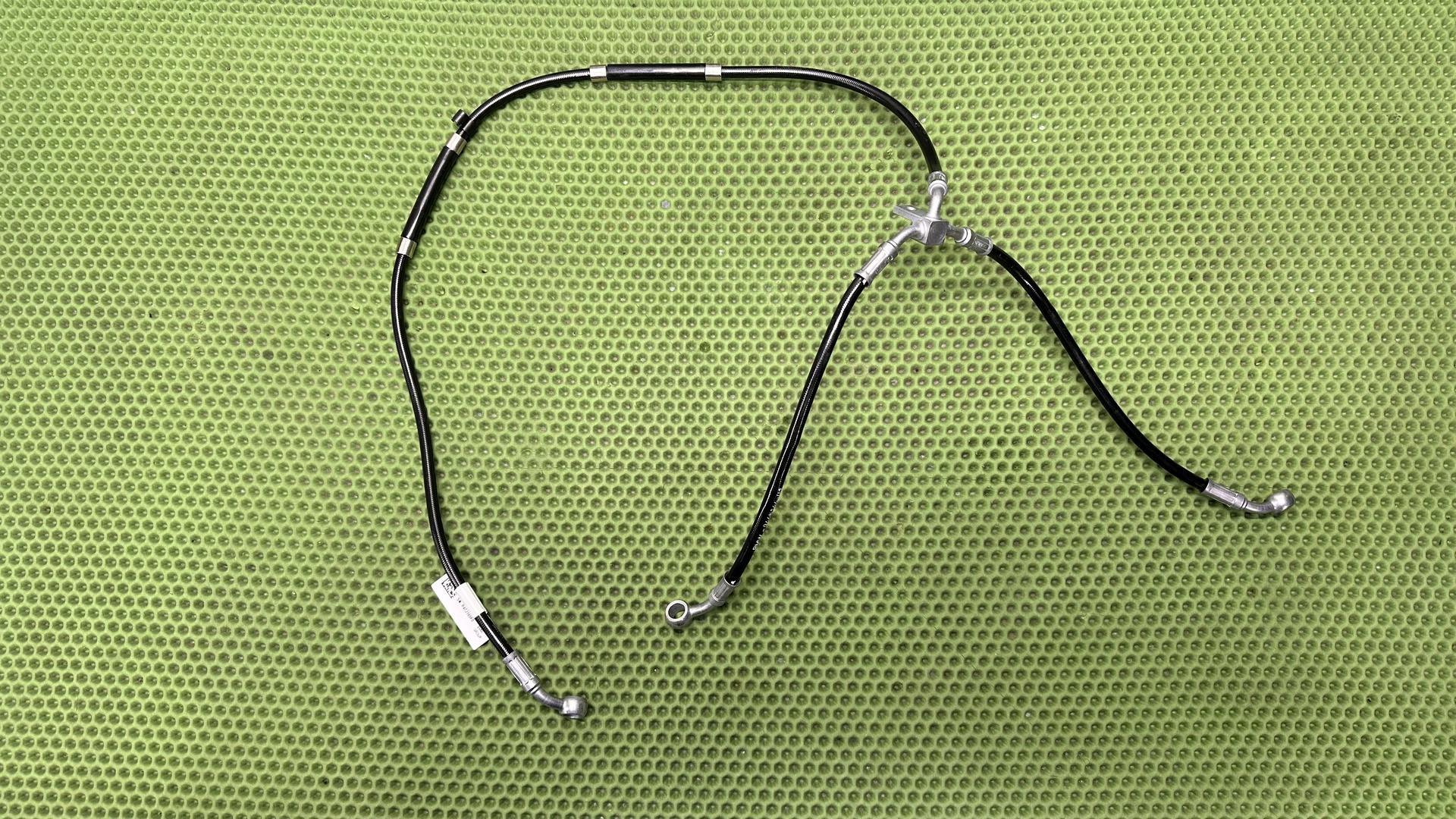 Шланг переднего контура (тройник) R1300GS/GSA KA1-2 34329446144