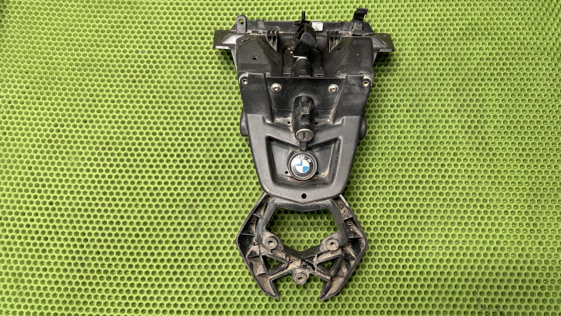 Кронштейн для номерного знака 46627658994