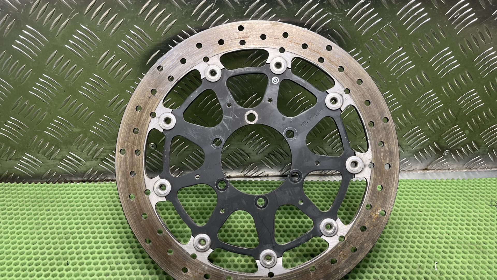 Тормозной диск с заклепками 34118563499