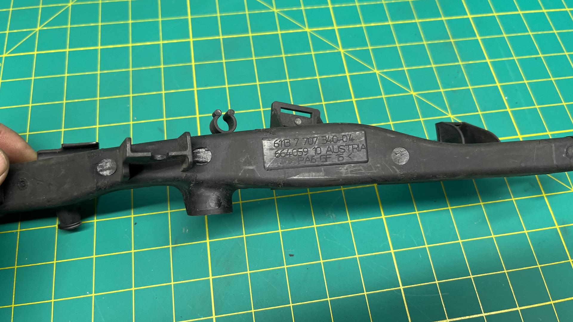 Кабельканал для проводки 61137707340