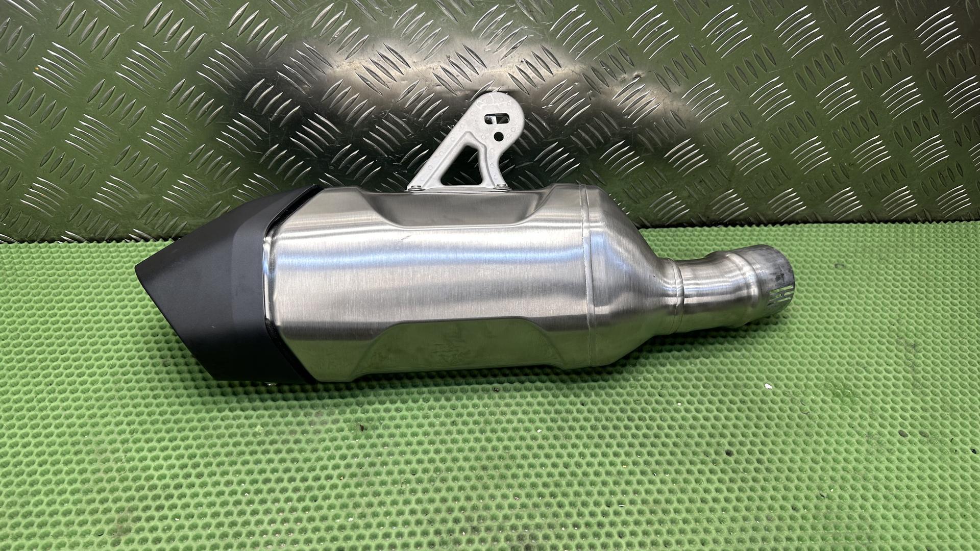 Основной глушитель R1300 GS/GSA 18519445090