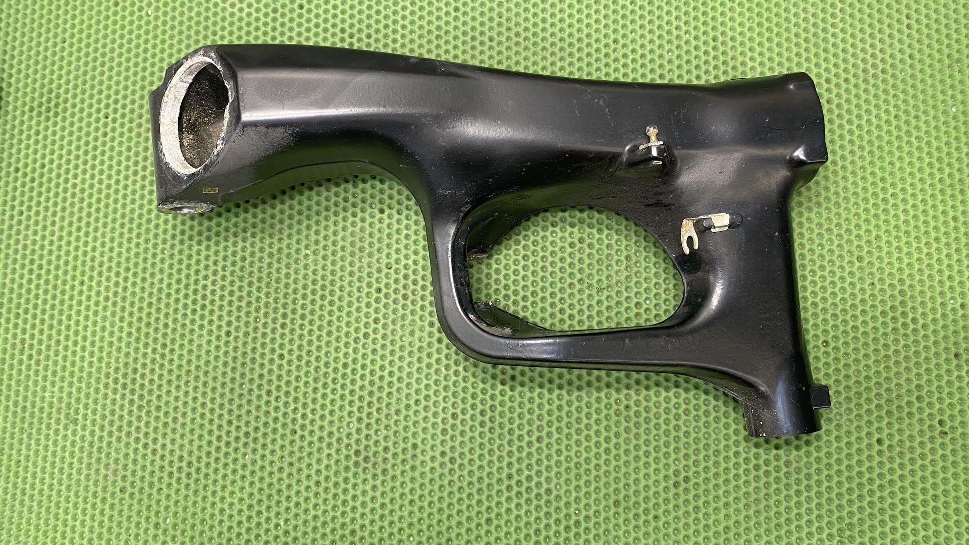 Качающийся рычаг заднего колеса Schwarz 33358525239