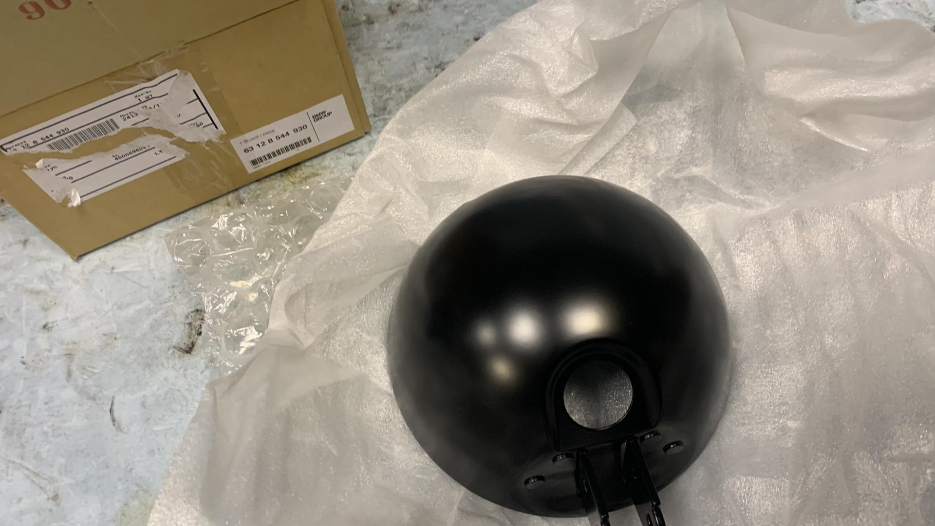 Корпус фары черный 63128557182